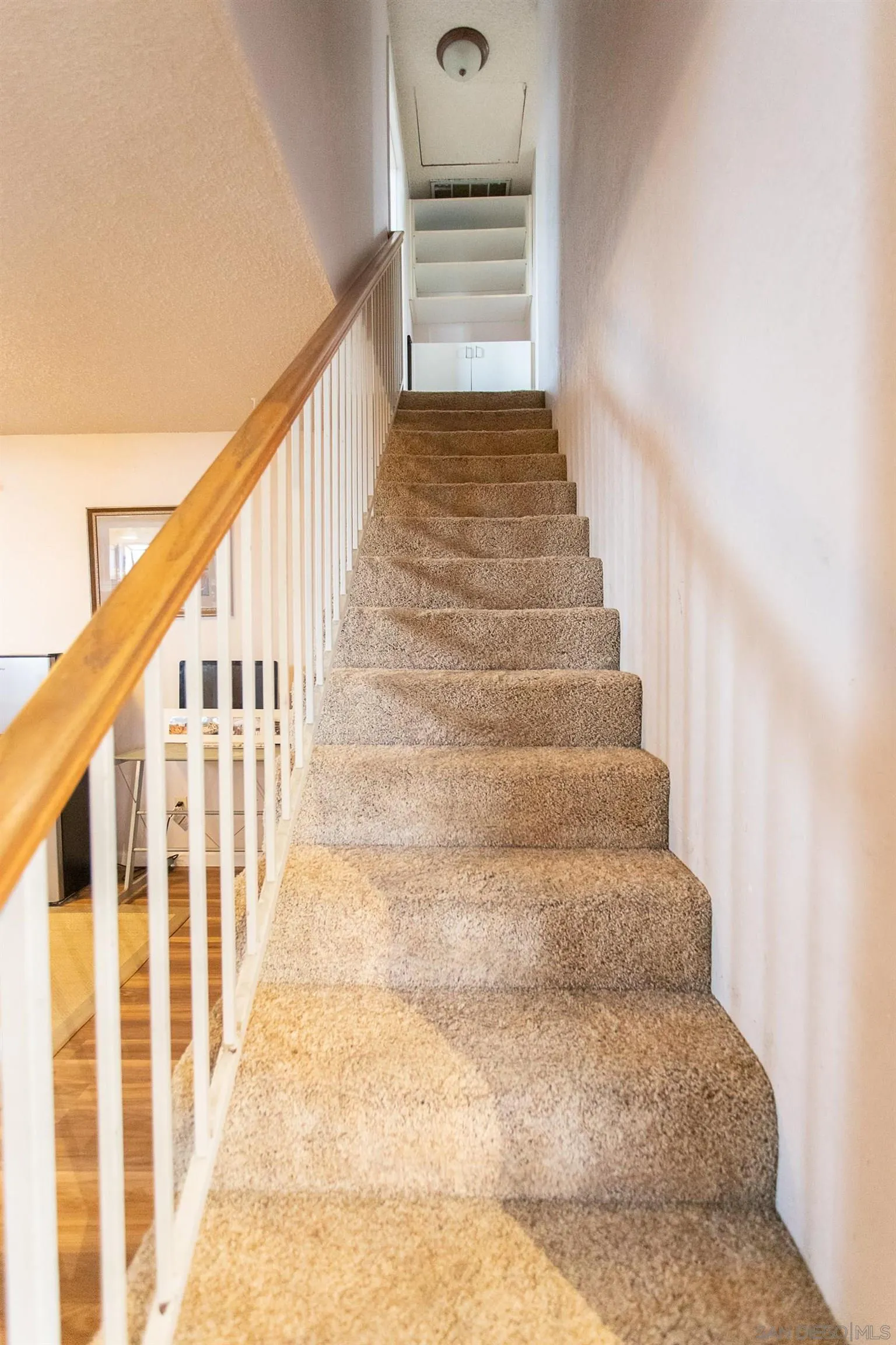 https://cdn.realtyfeed.com/cdn/127/2600782/73f63a863995541562e8ea15630aa058.webp
