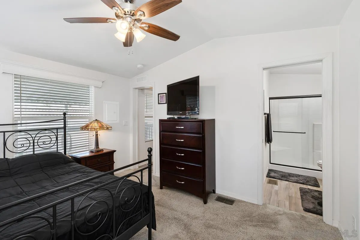 https://cdn.realtyfeed.com/cdn/127/2600784/42c63ae1122688522d6b9fbf9495d235.webp