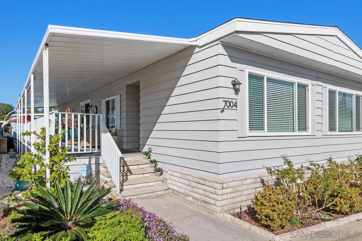 https://cdn.realtyfeed.com/cdn/127/2600785/a054a6cf17c75af7a7169441e16c4306.webp