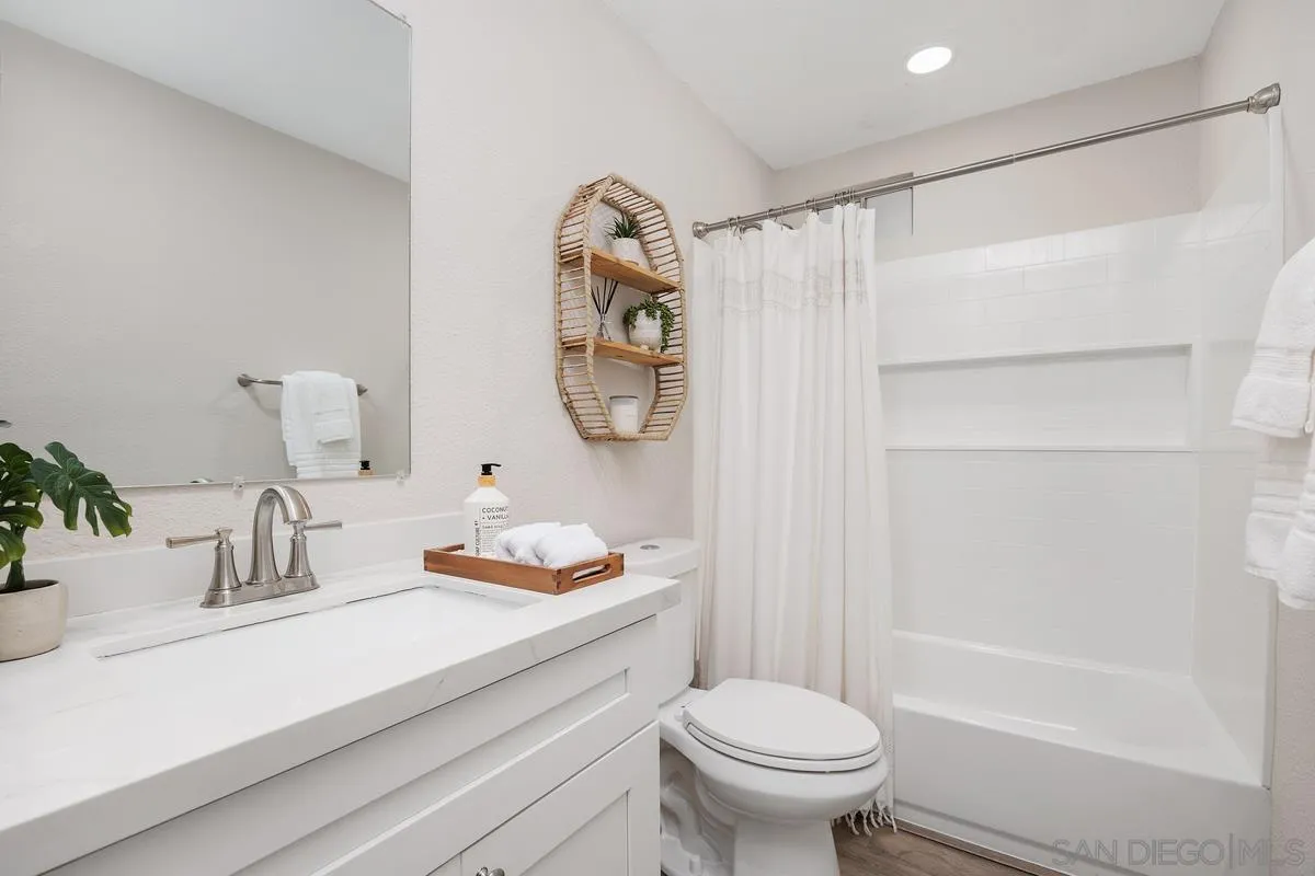 https://cdn.realtyfeed.com/cdn/127/2600785/ad1f6ab8b7493d302ef5b4945ec34b08.webp