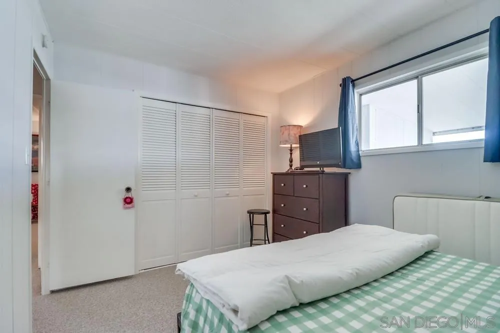 https://cdn.realtyfeed.com/cdn/127/2600789/97f58a602a49980adb3c89619c6c80f5.webp