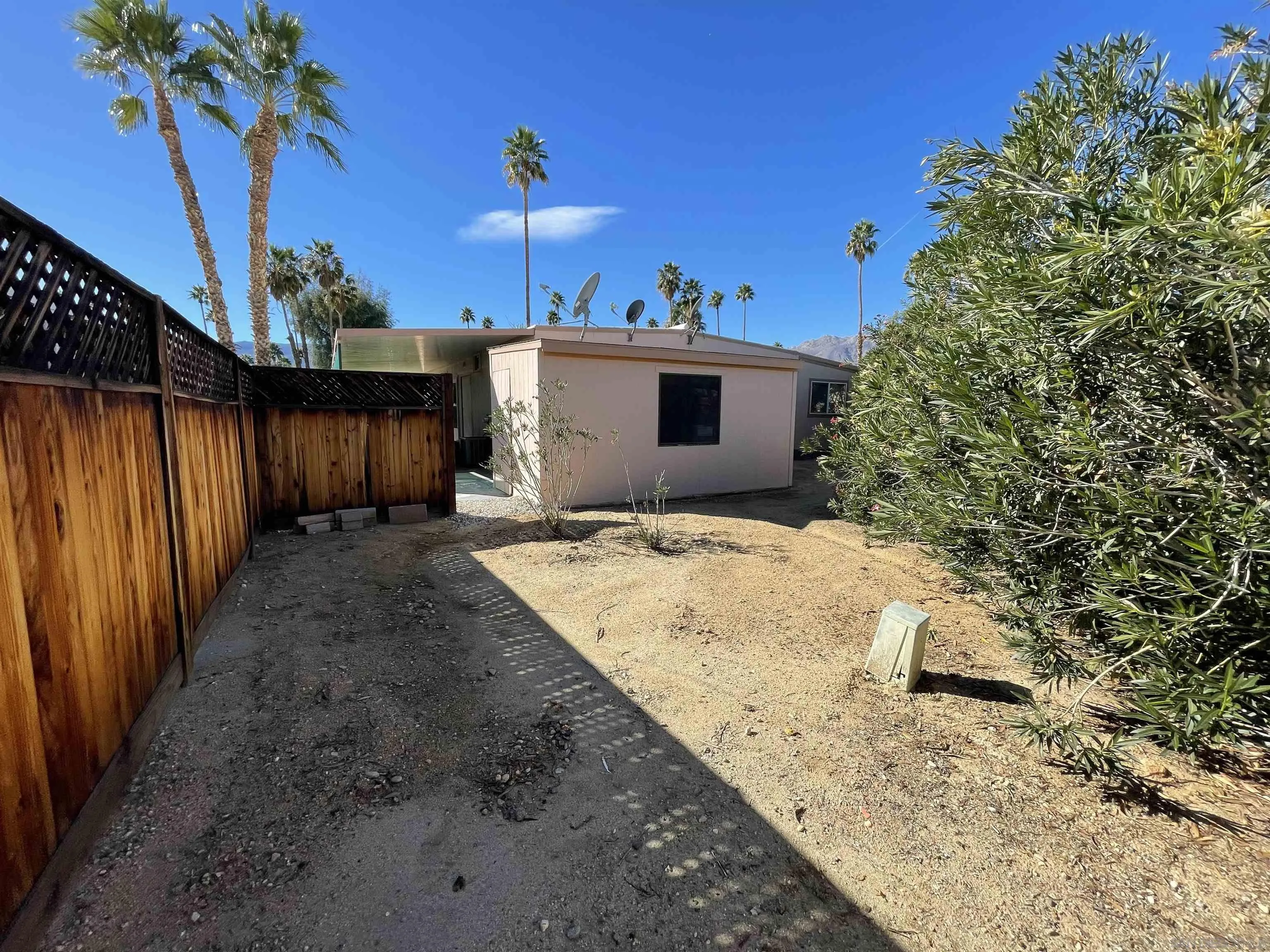 https://cdn.realtyfeed.com/cdn/127/2600791/3e90203b301362e162c662325c5e279b.webp