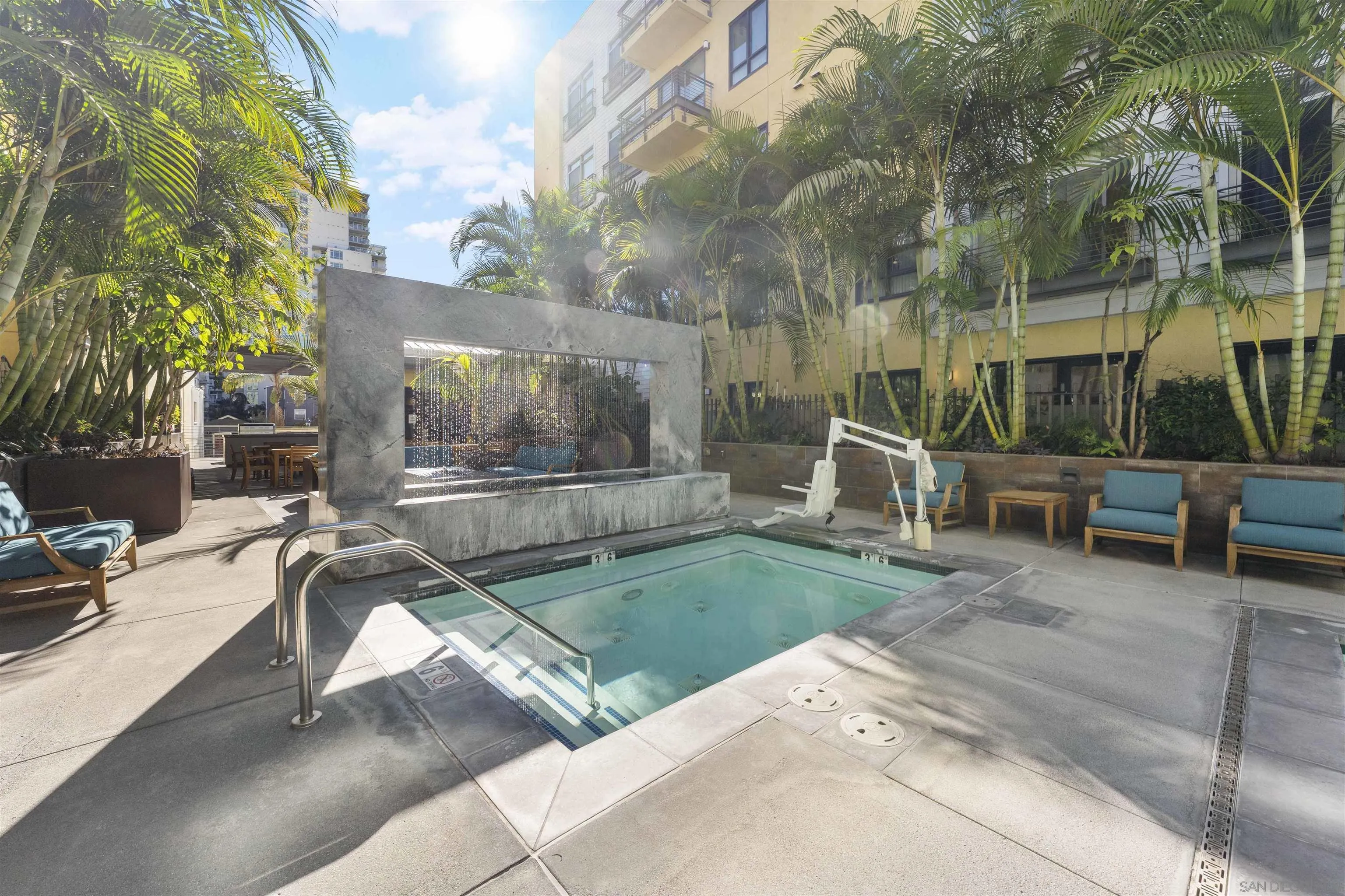 Photo #5: 2600794 Listing: Photo #5