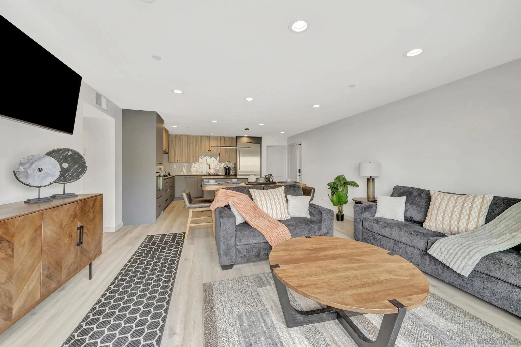 Photo #9: 2600813 Listing: Photo #9