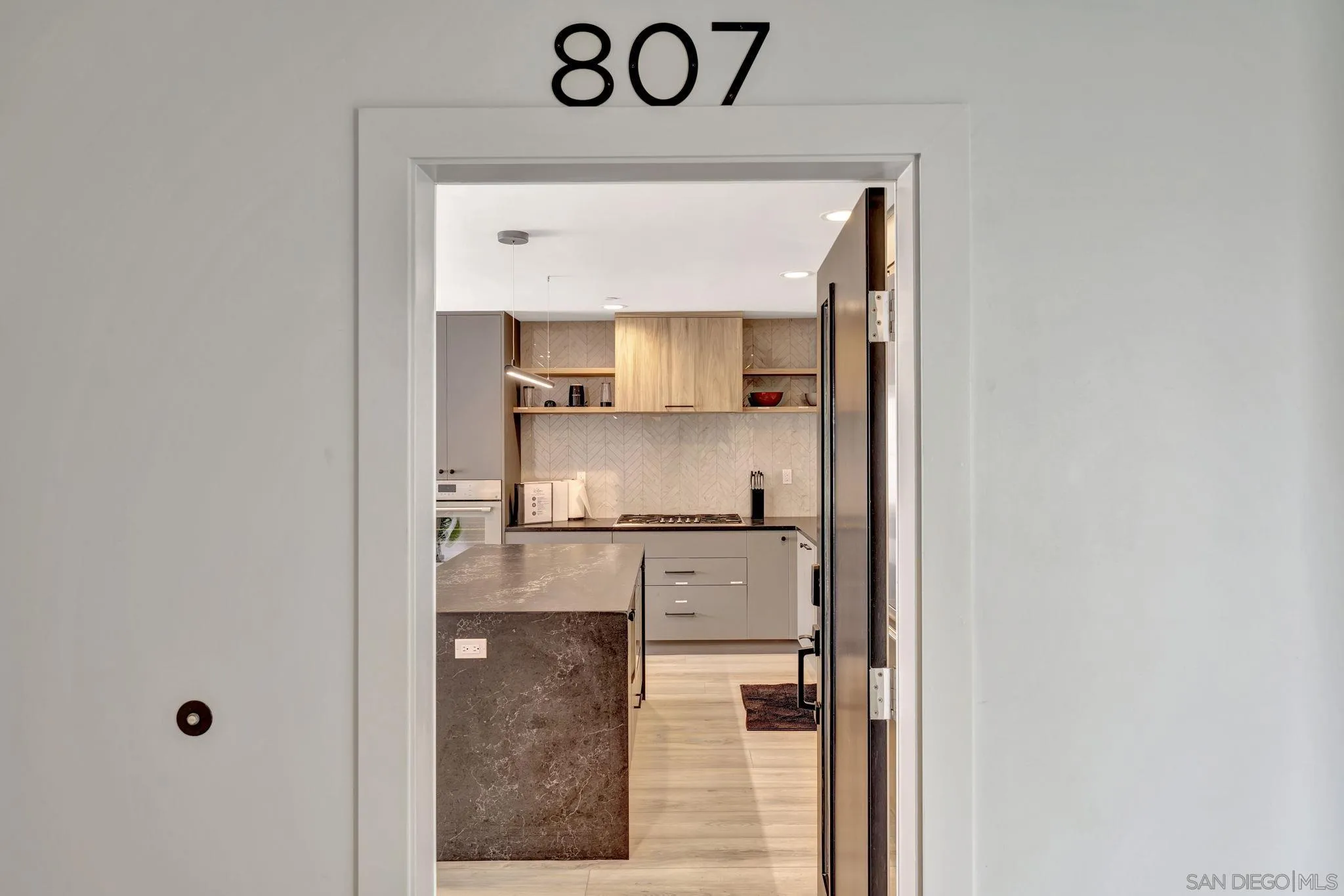 Photo #15: 2600813 Listing: Photo #15