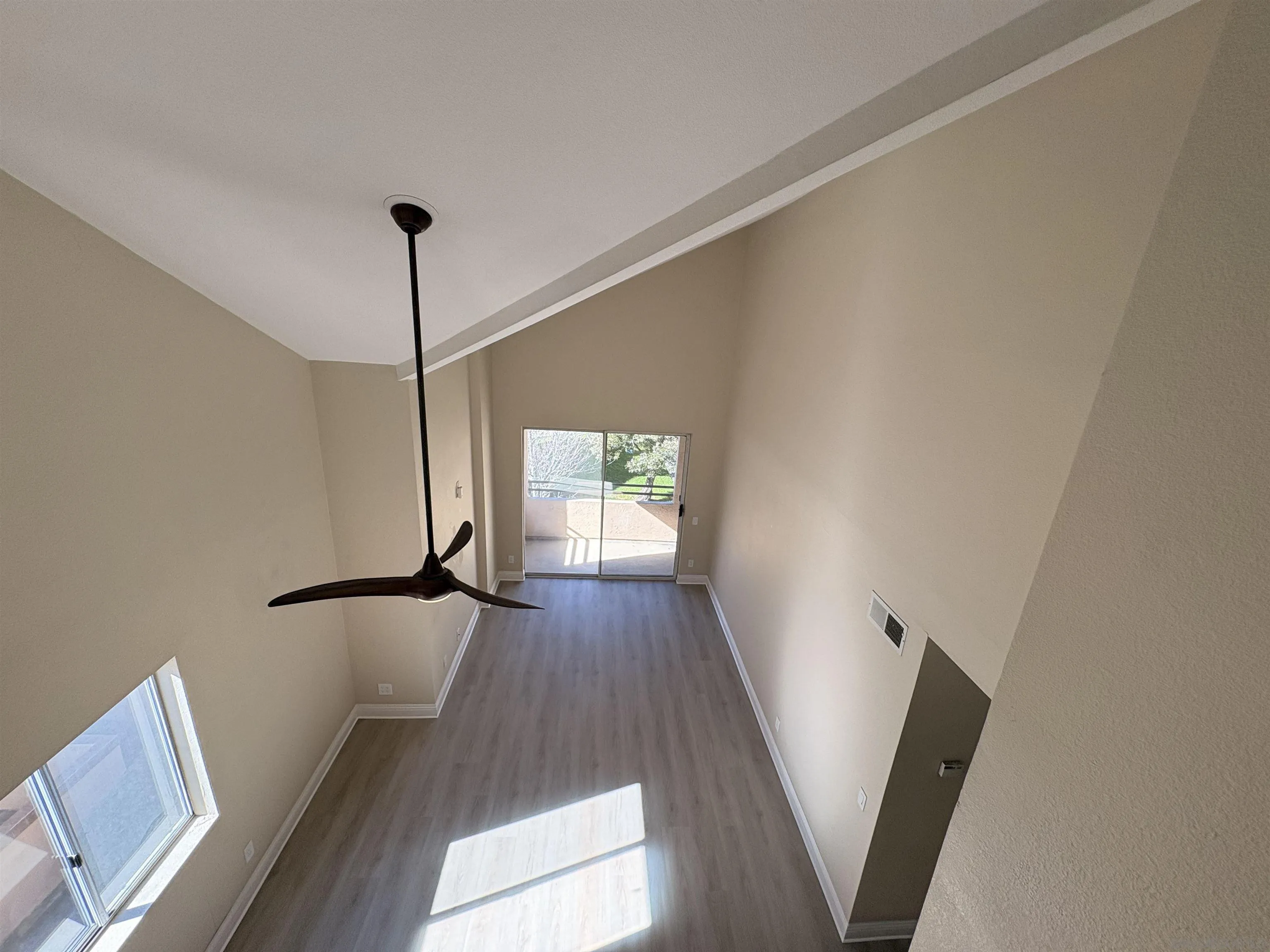 https://cdn.realtyfeed.com/cdn/127/2600814/05cc4d20adb84625e7af48bfc499d423.webp
