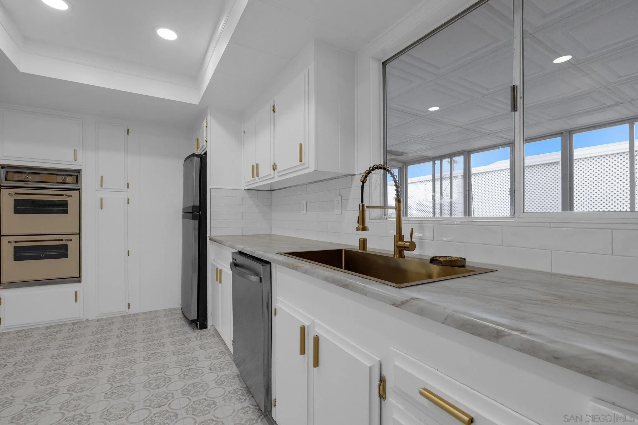 https://cdn.realtyfeed.com/cdn/127/2600817/cc7c19eefc0ef475fdc9e3f65ba2b588.webp