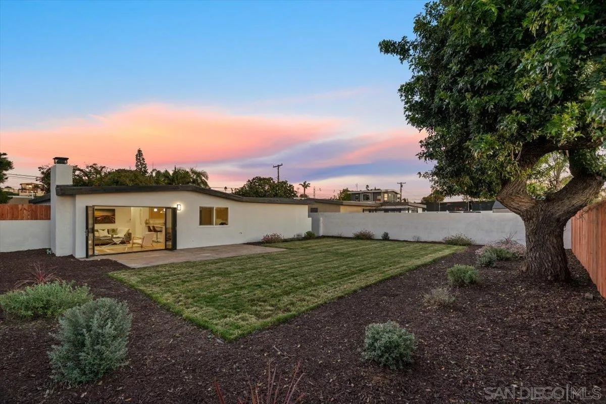 https://cdn.realtyfeed.com/cdn/127/2600820/1c2fb86ddf322bb88a619d10d0ab5277.webp