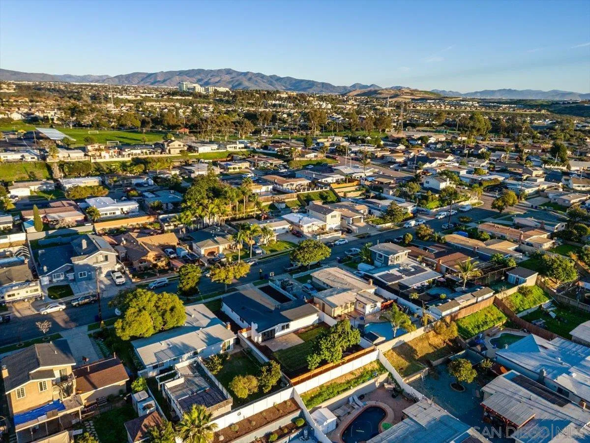 https://cdn.realtyfeed.com/cdn/127/2600820/934ad6c72f6a31bb8c5ba2922dd40278.webp