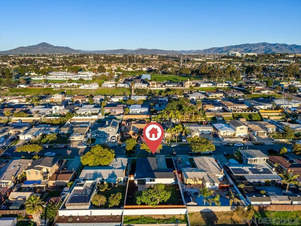 https://cdn.realtyfeed.com/cdn/127/2600820/a0b90d01c982130135dd13554ed41c7c.webp