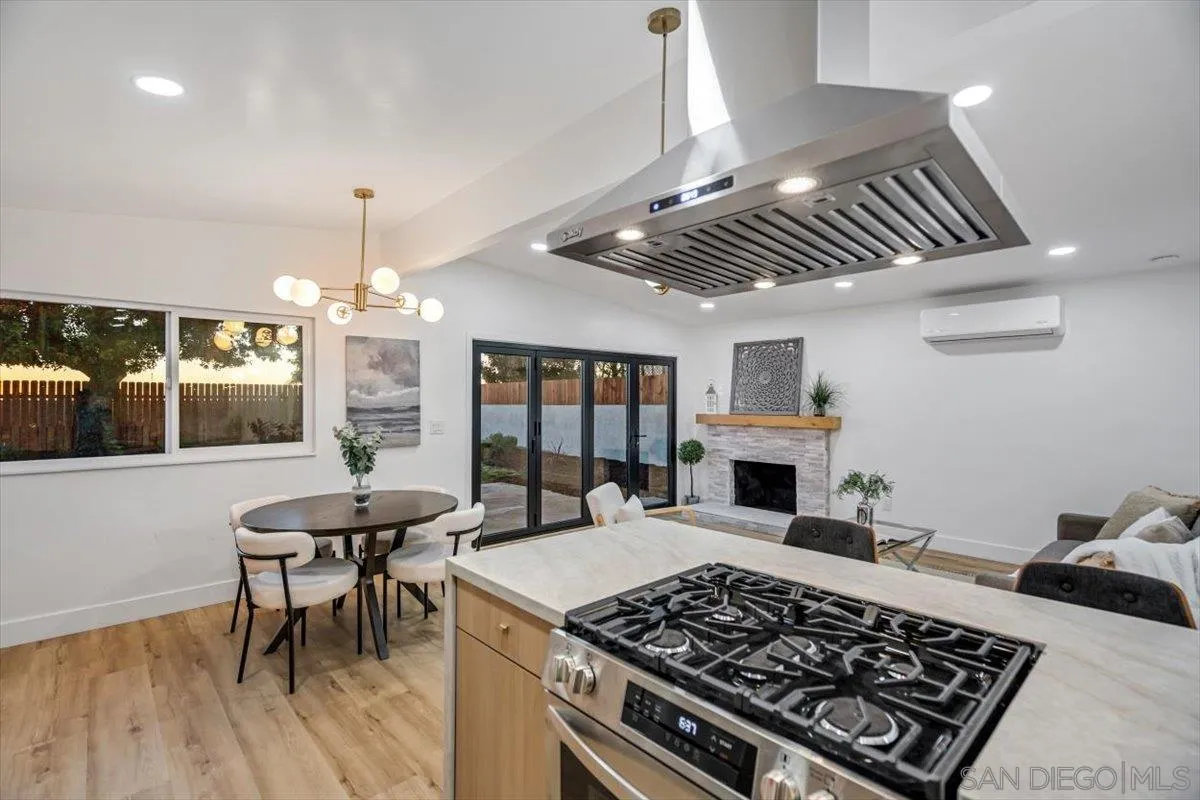 https://cdn.realtyfeed.com/cdn/127/2600820/ac6620772878203605320b98406def6a.webp
