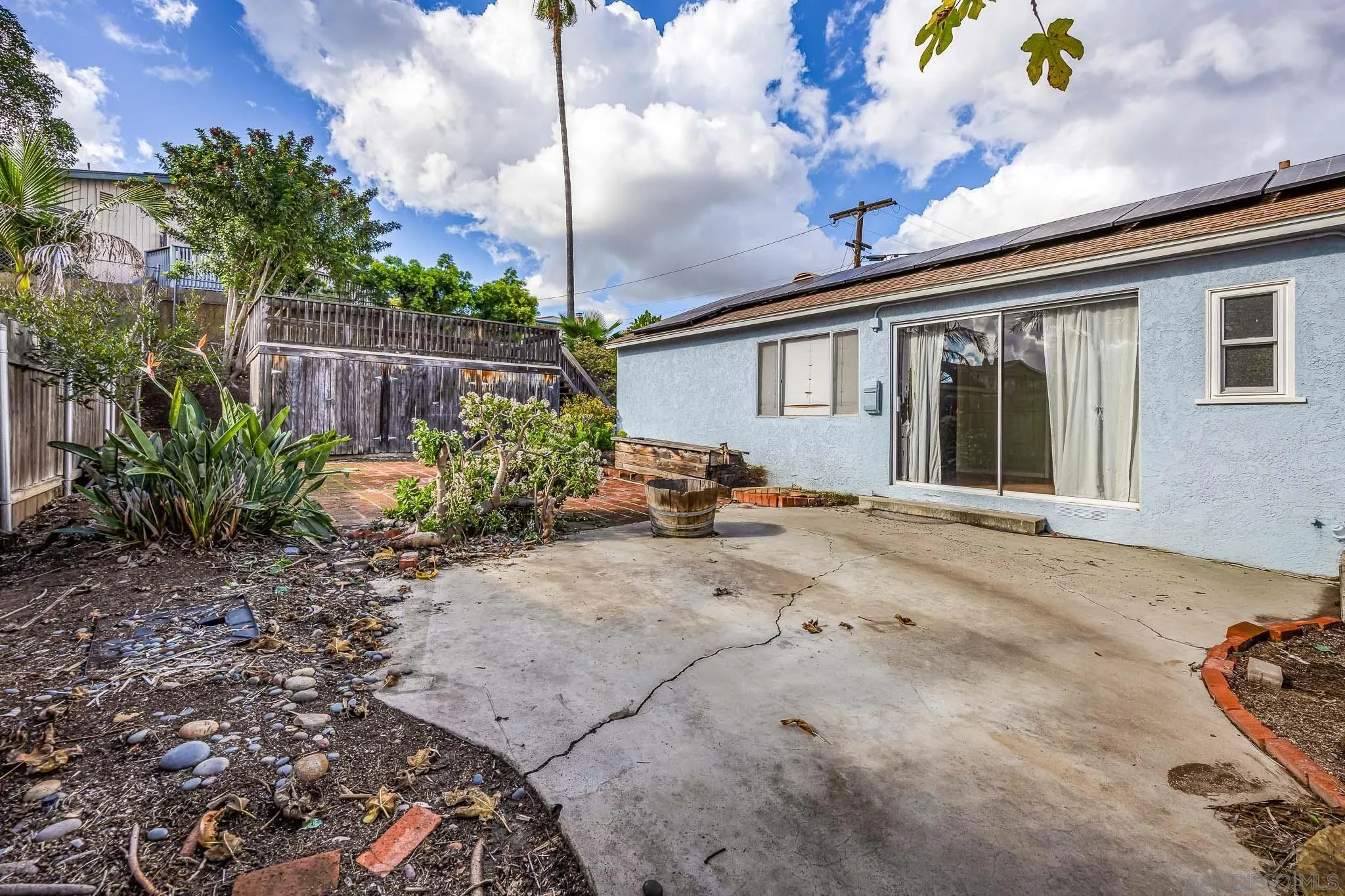 https://cdn.realtyfeed.com/cdn/127/2600830/62423fd4d955f5a958cbd86ac41a3d57.webp