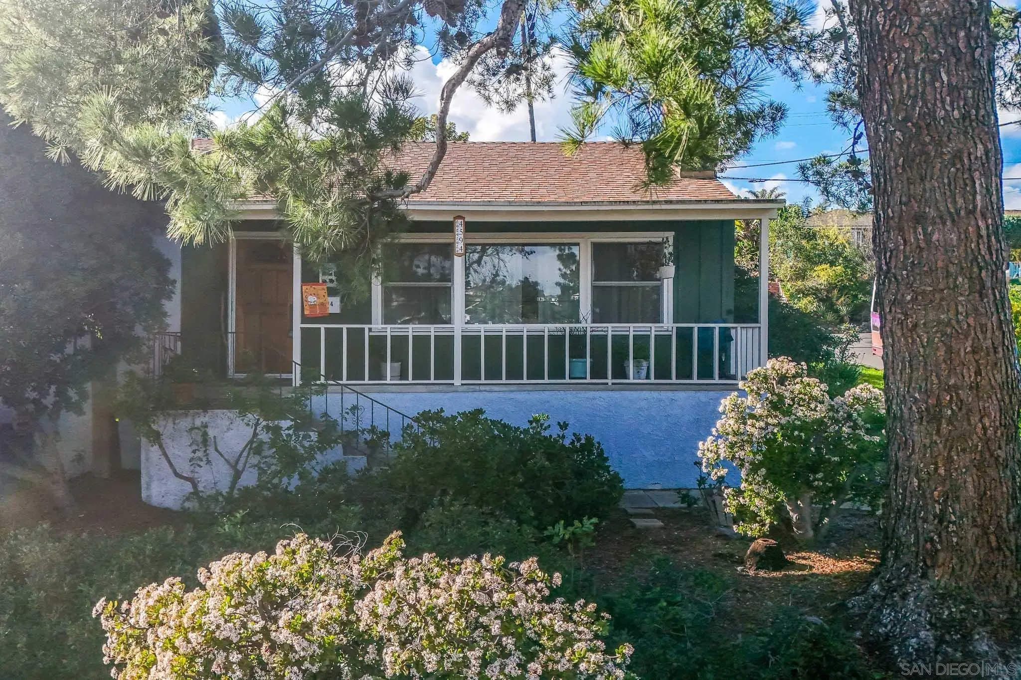 https://cdn.realtyfeed.com/cdn/127/2600830/bea3608e8c08ad6d31d3180989202f84.webp