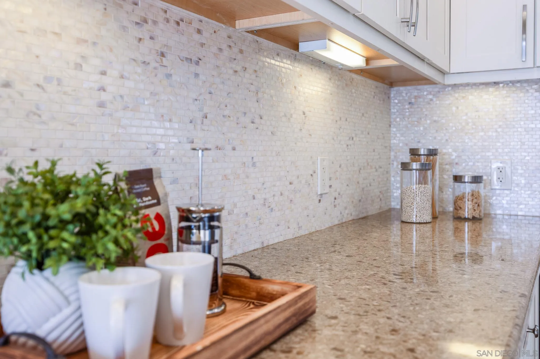 https://cdn.realtyfeed.com/cdn/127/2600830/e993021d213672fd97f4da0b7f3b0512.webp