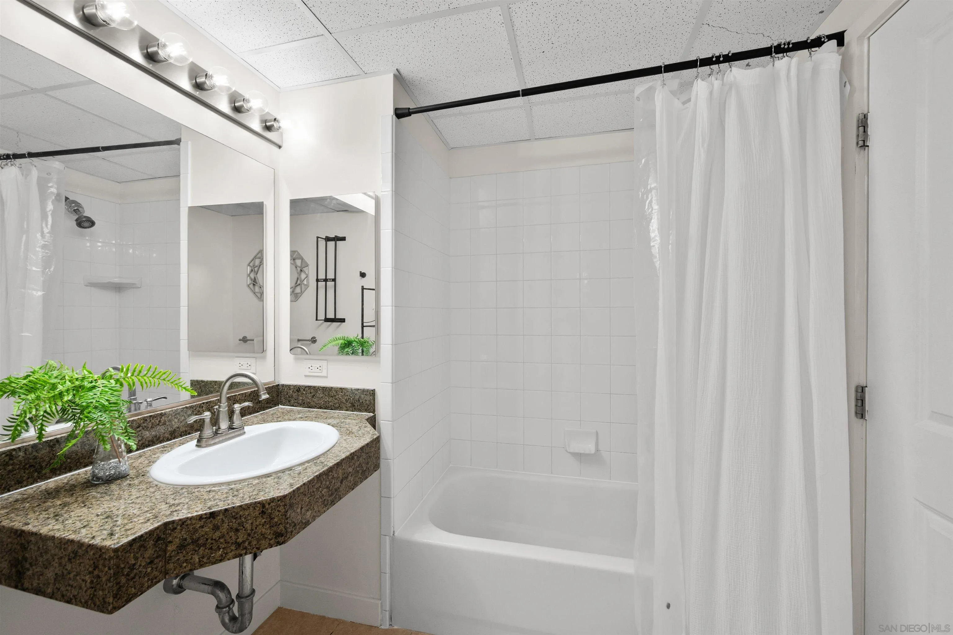 Photo #16: 2600831 Listing: Photo #16