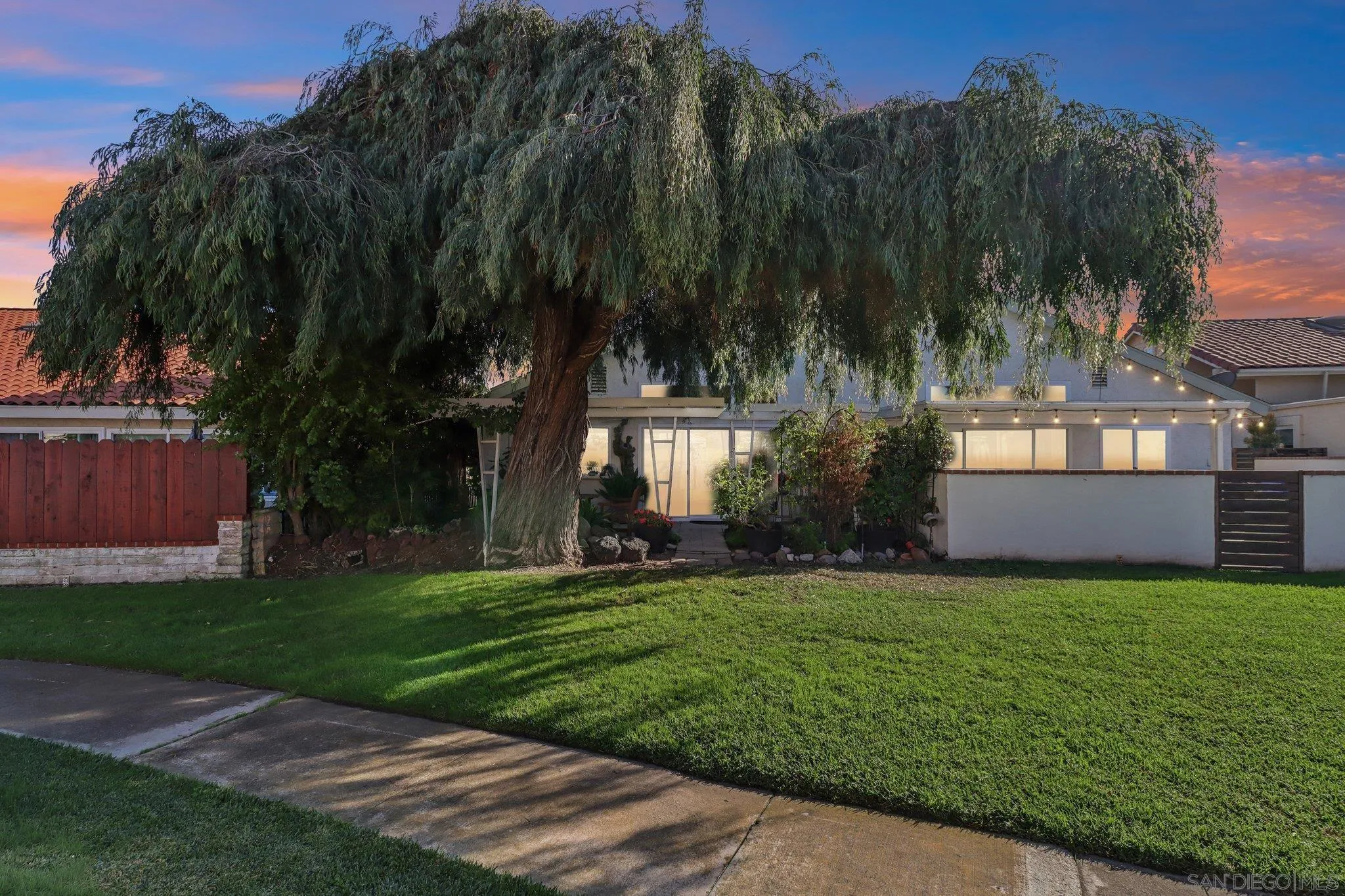 Photo #2: 2600832 Listing: Photo #2