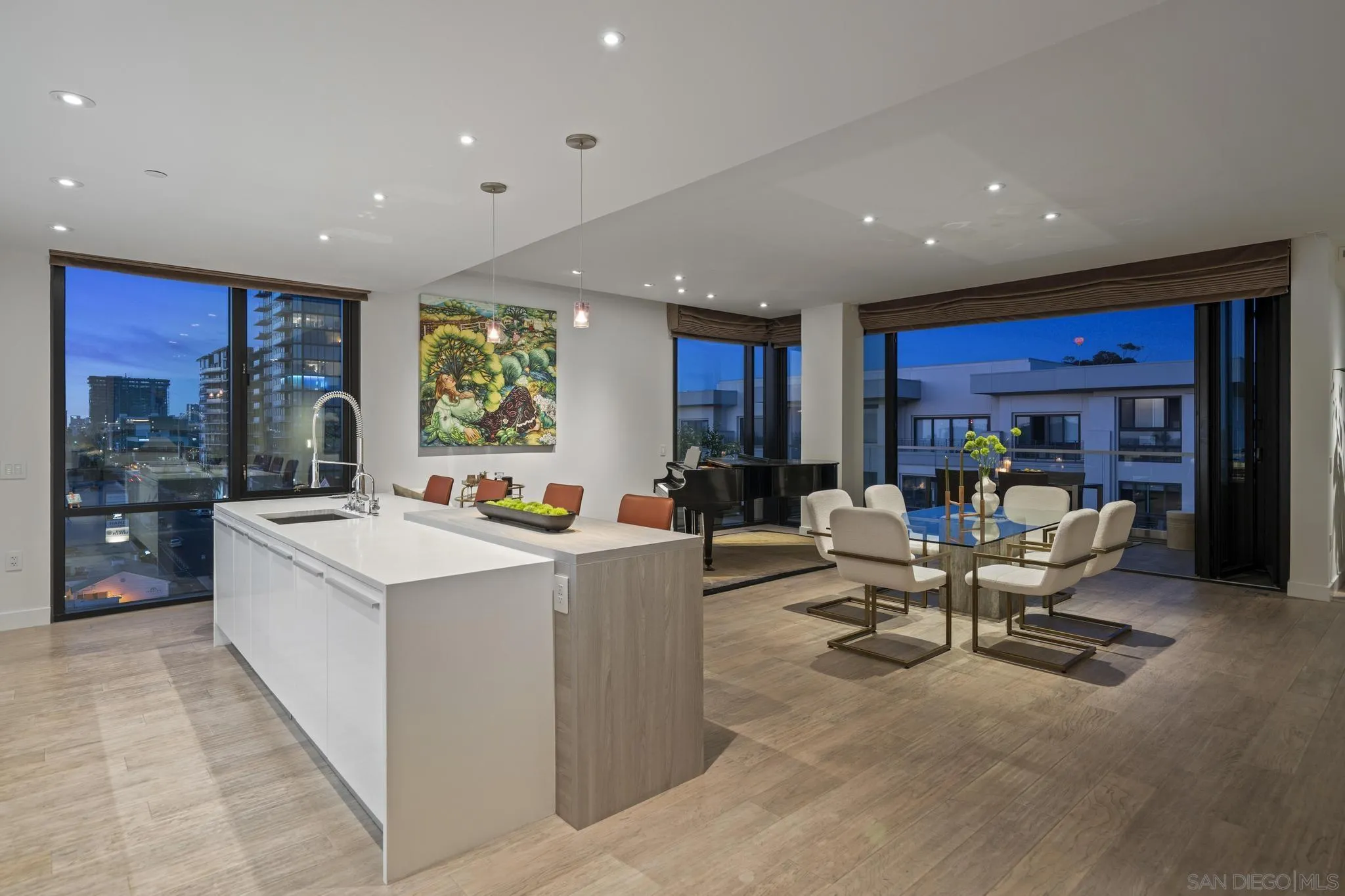 Photo #3: 2600839 Listing: Photo #3