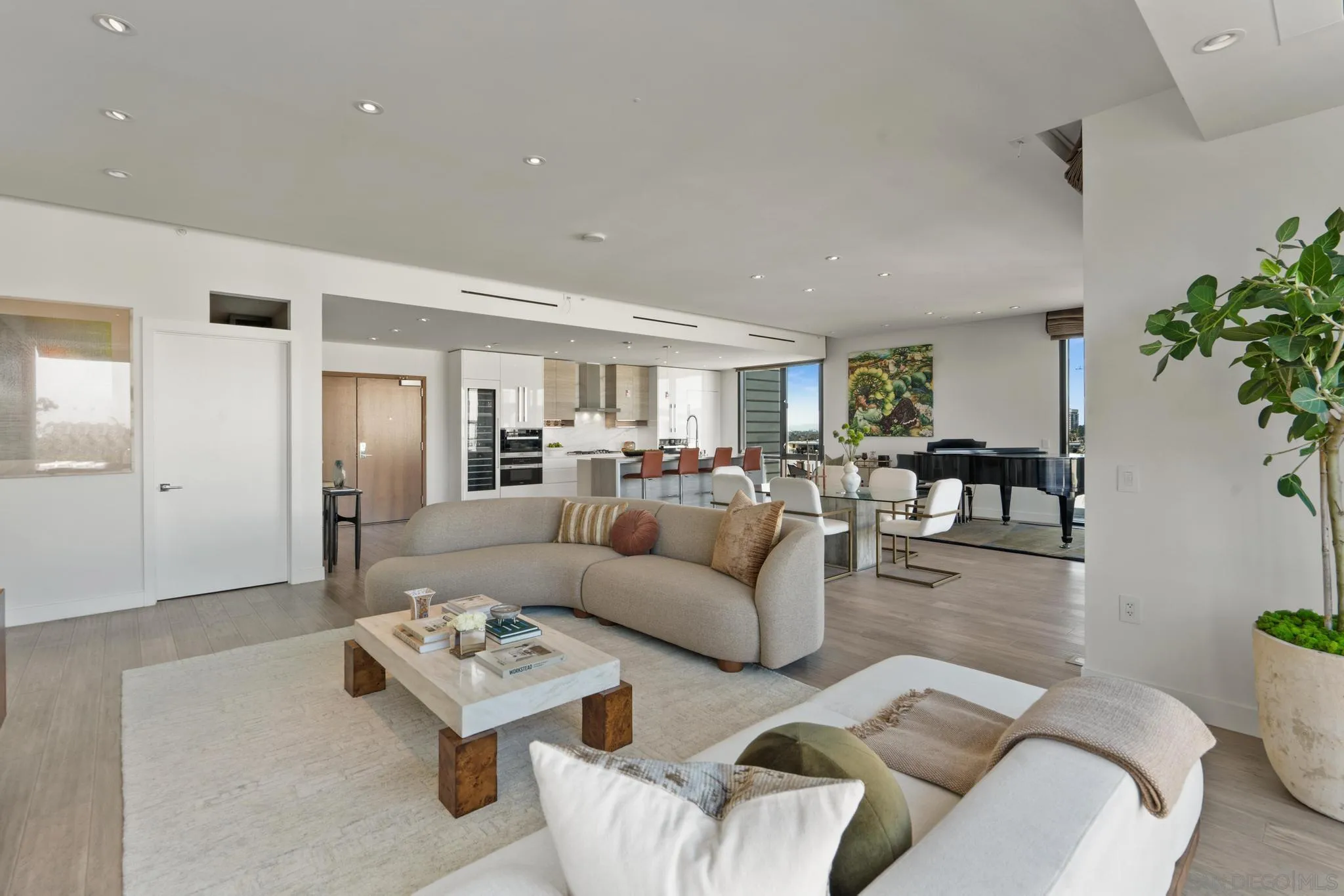 Photo #9: 2600839 Listing: Photo #9