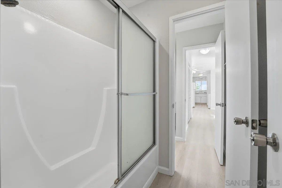 Photo #16: 2600844 Listing: Photo #16