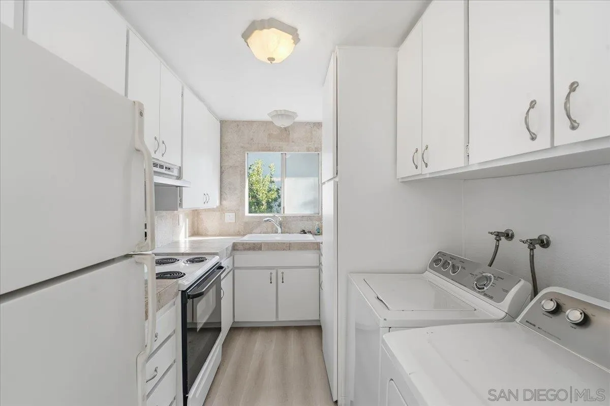 Photo #3: 2600844 Listing: Photo #3