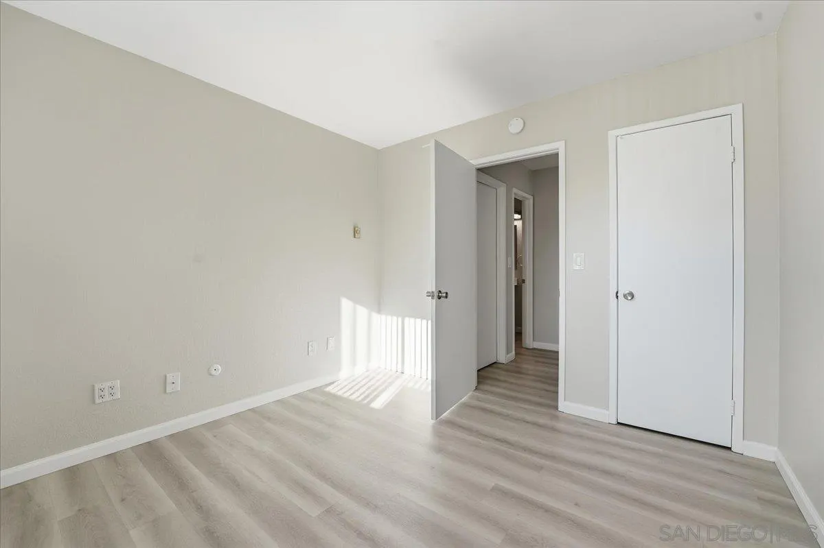 Photo #9: 2600844 Listing: Photo #9