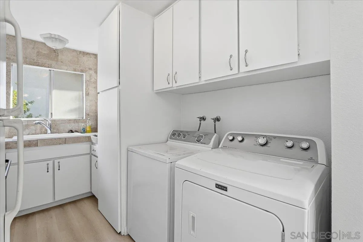 Photo #17: 2600844 Listing: Photo #17