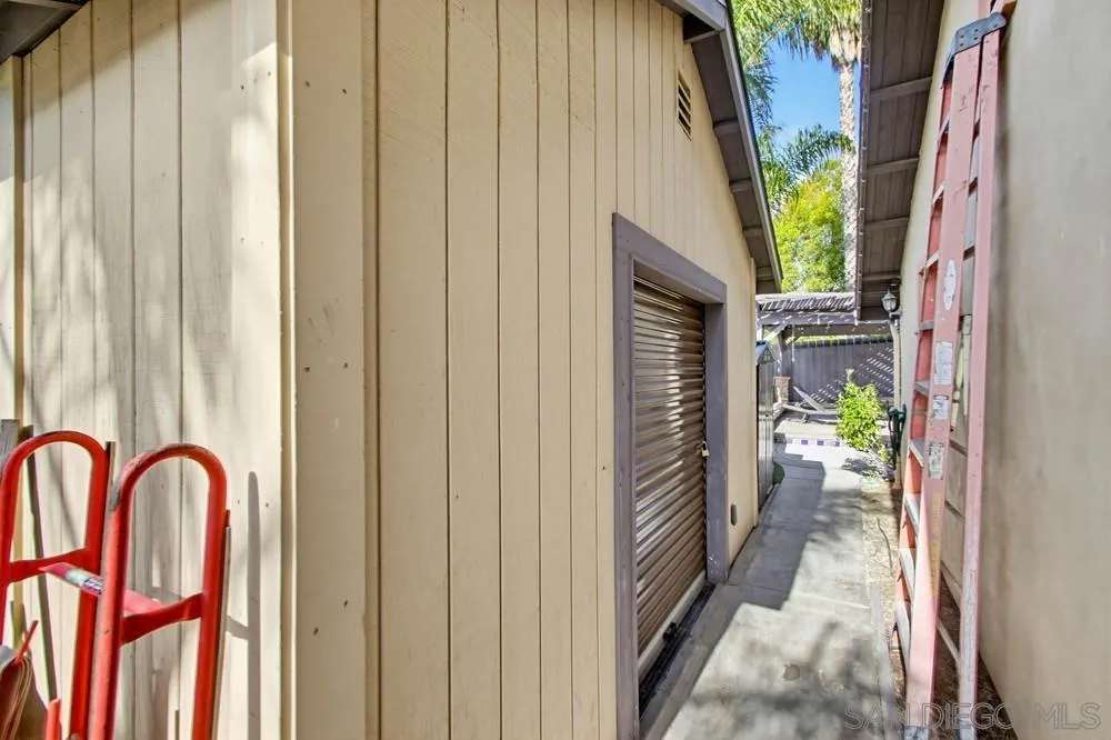 https://cdn.realtyfeed.com/cdn/127/2600854/bc9b18804f40d11e2193328ad67bf414.webp
