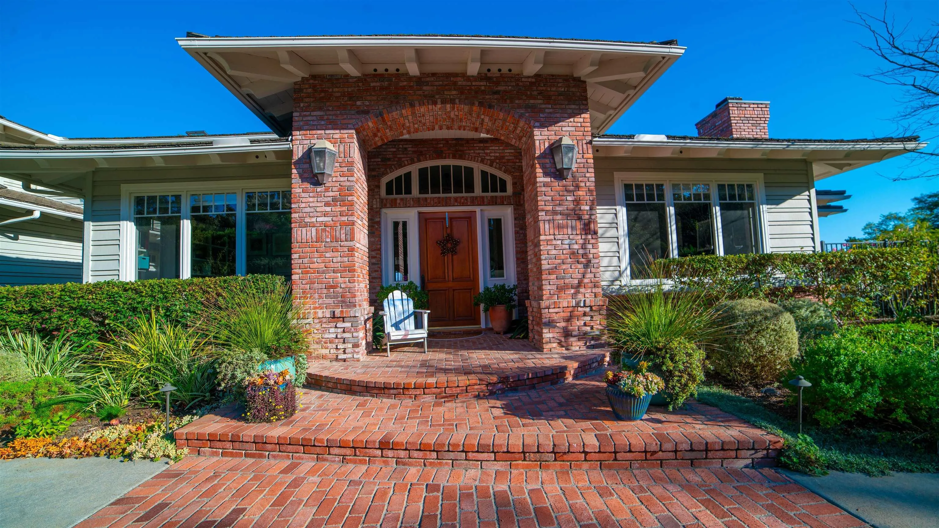 https://cdn.realtyfeed.com/cdn/127/2600855/b6e78b7186480cf6ad3953c1d6389a62.webp
