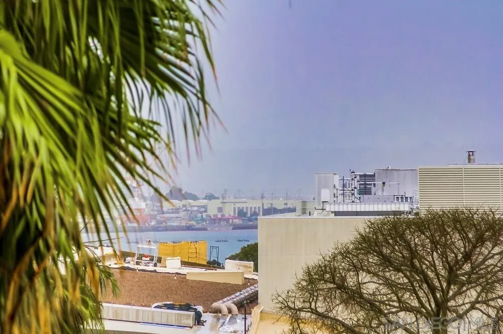 Photo #15: 2600871 Listing: Photo #15