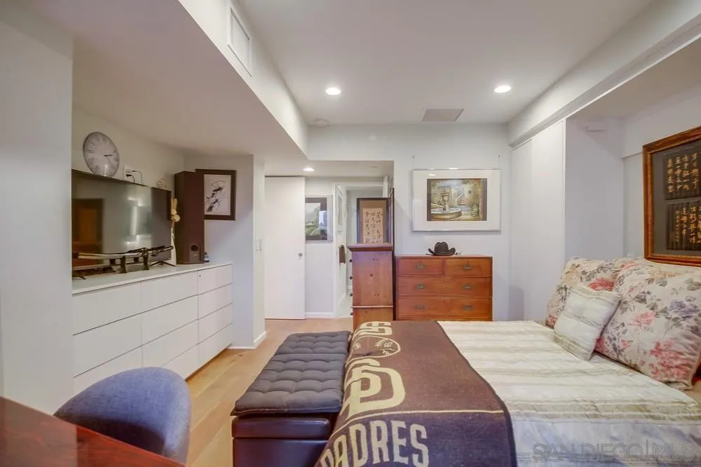 Photo #17: 2600871 Listing: Photo #17