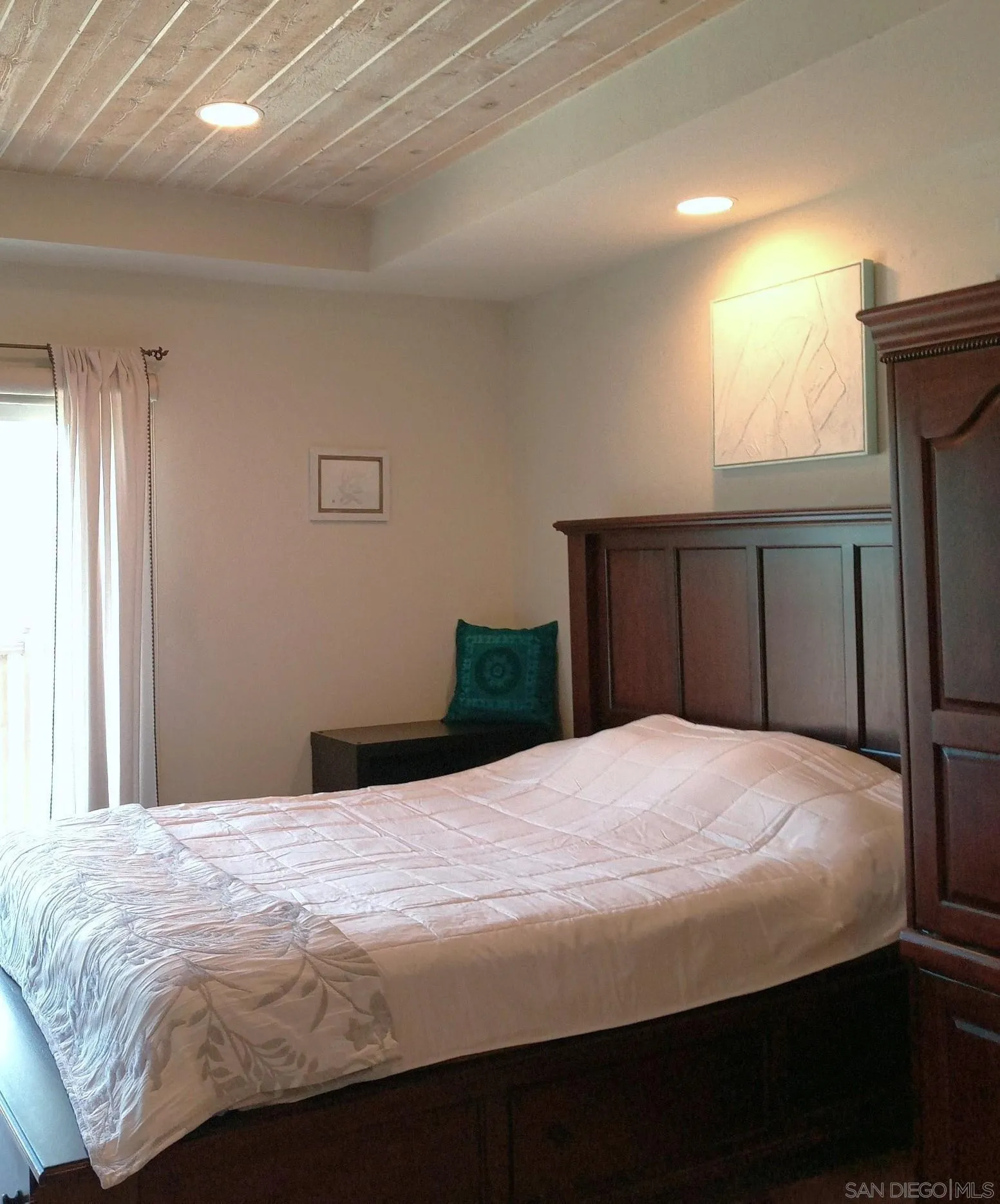https://cdn.realtyfeed.com/cdn/127/2600881/e3c585ba14ab4793b148a61196ff5d7e.webp