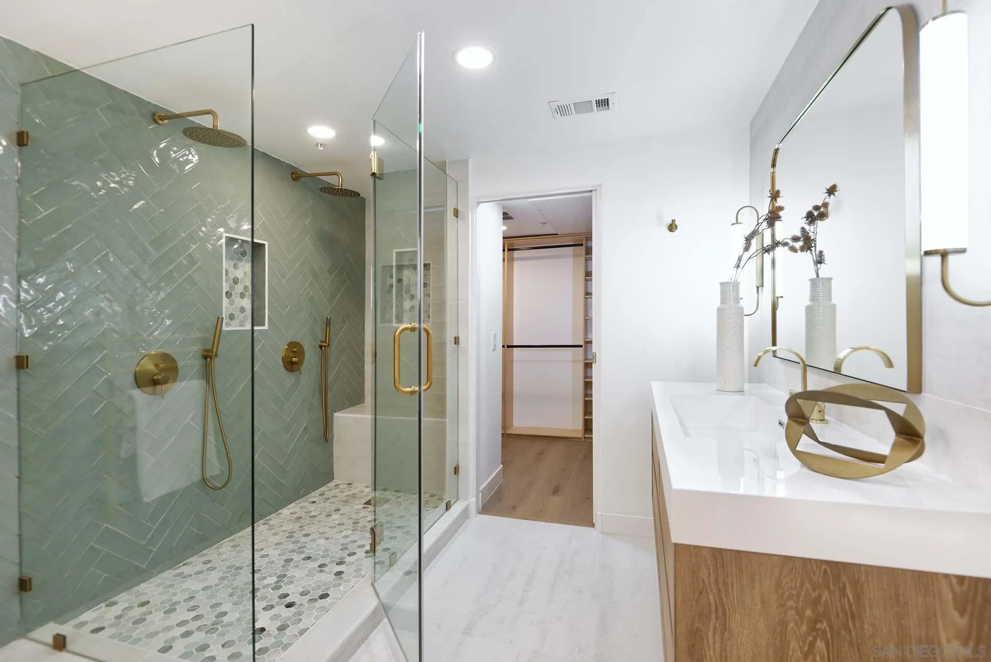 Photo #16: 2600882 Listing: Photo #16