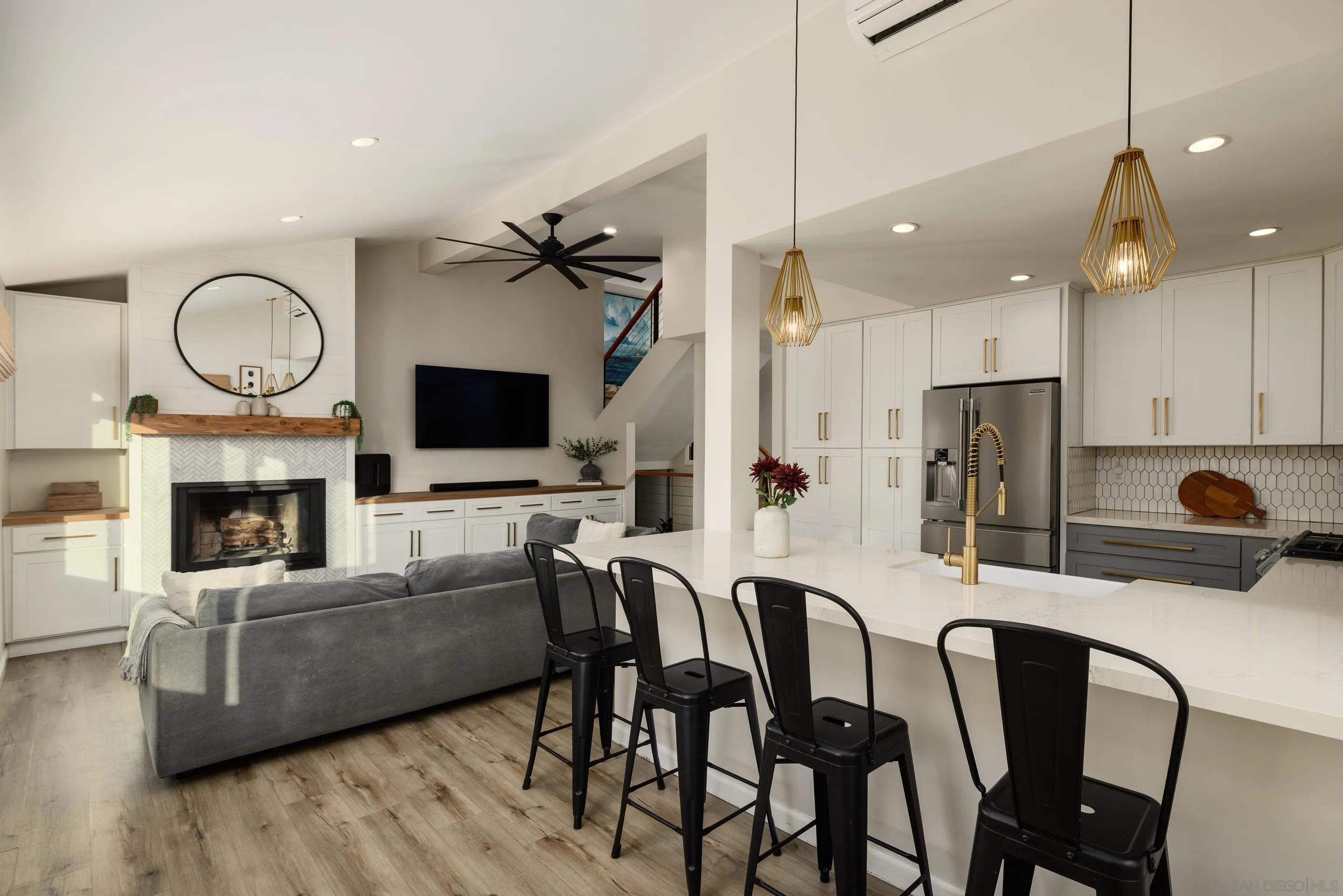 https://cdn.realtyfeed.com/cdn/127/2600889/be48acc88d725610cca8d93663f122a9.webp