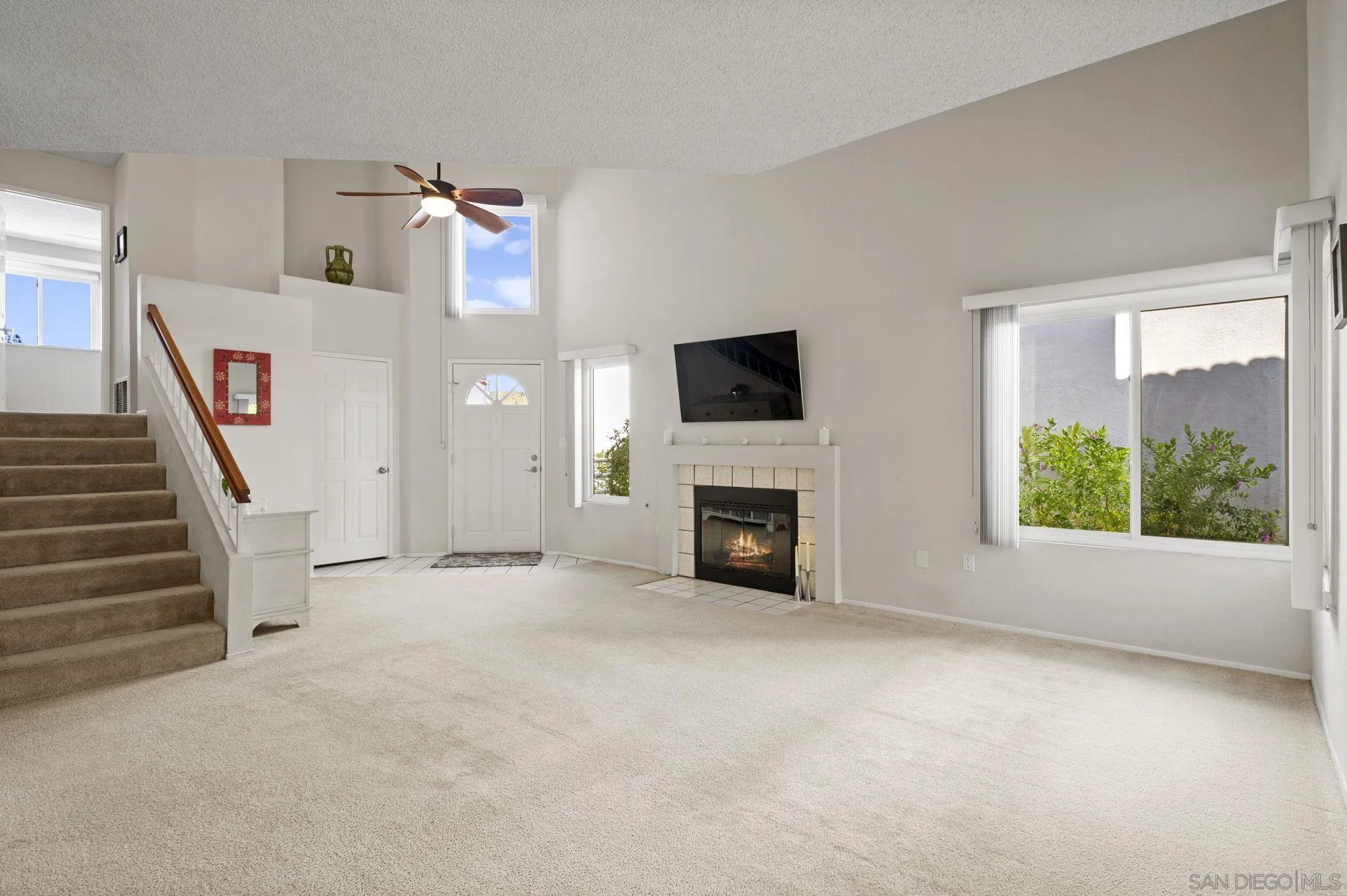 10503 Flora Azalea Ct. West, Santee, CA, 92071