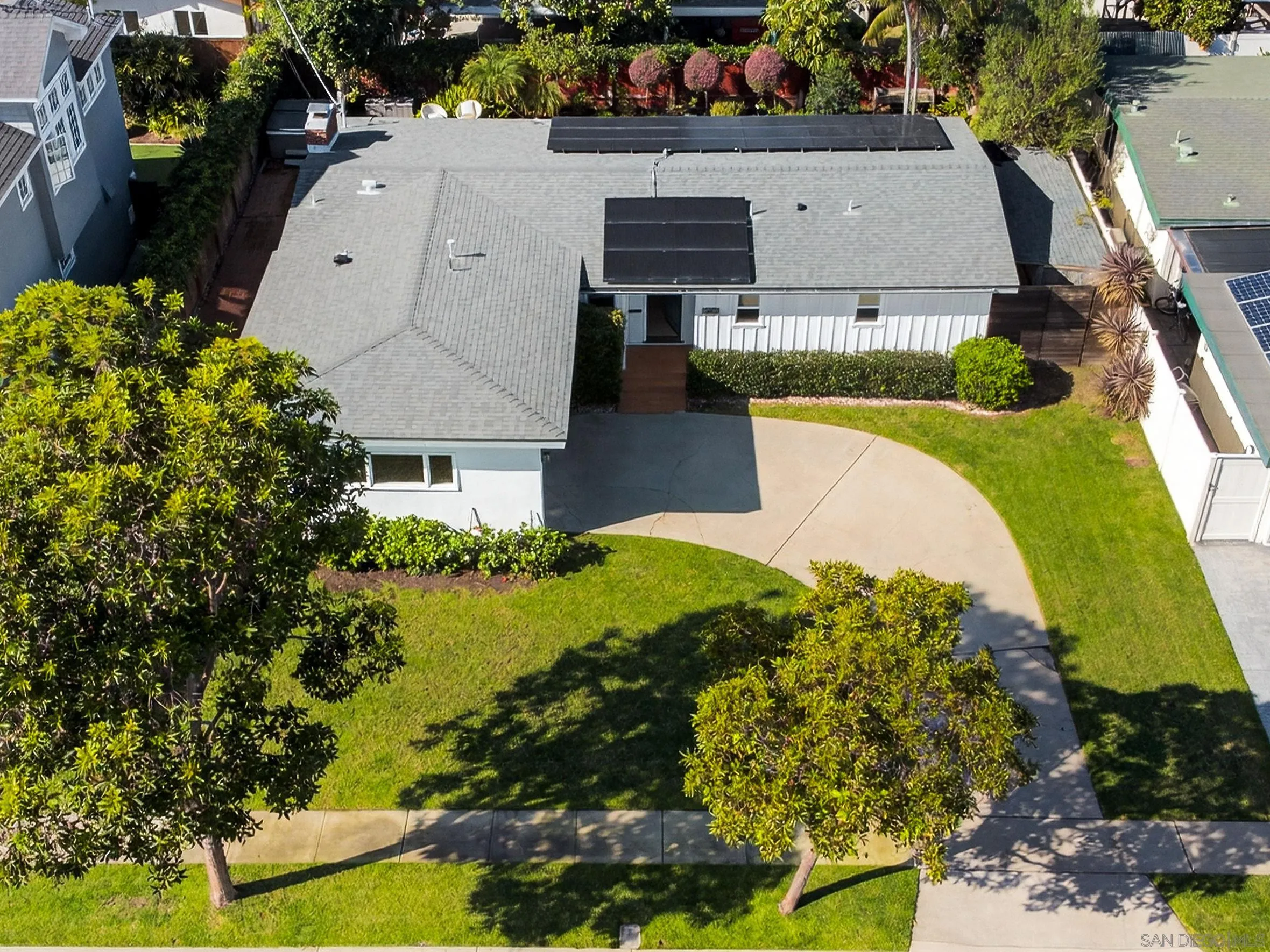 https://cdn.realtyfeed.com/cdn/127/2600905/74829af146b5e04f9b54db24028c8f7d.webp