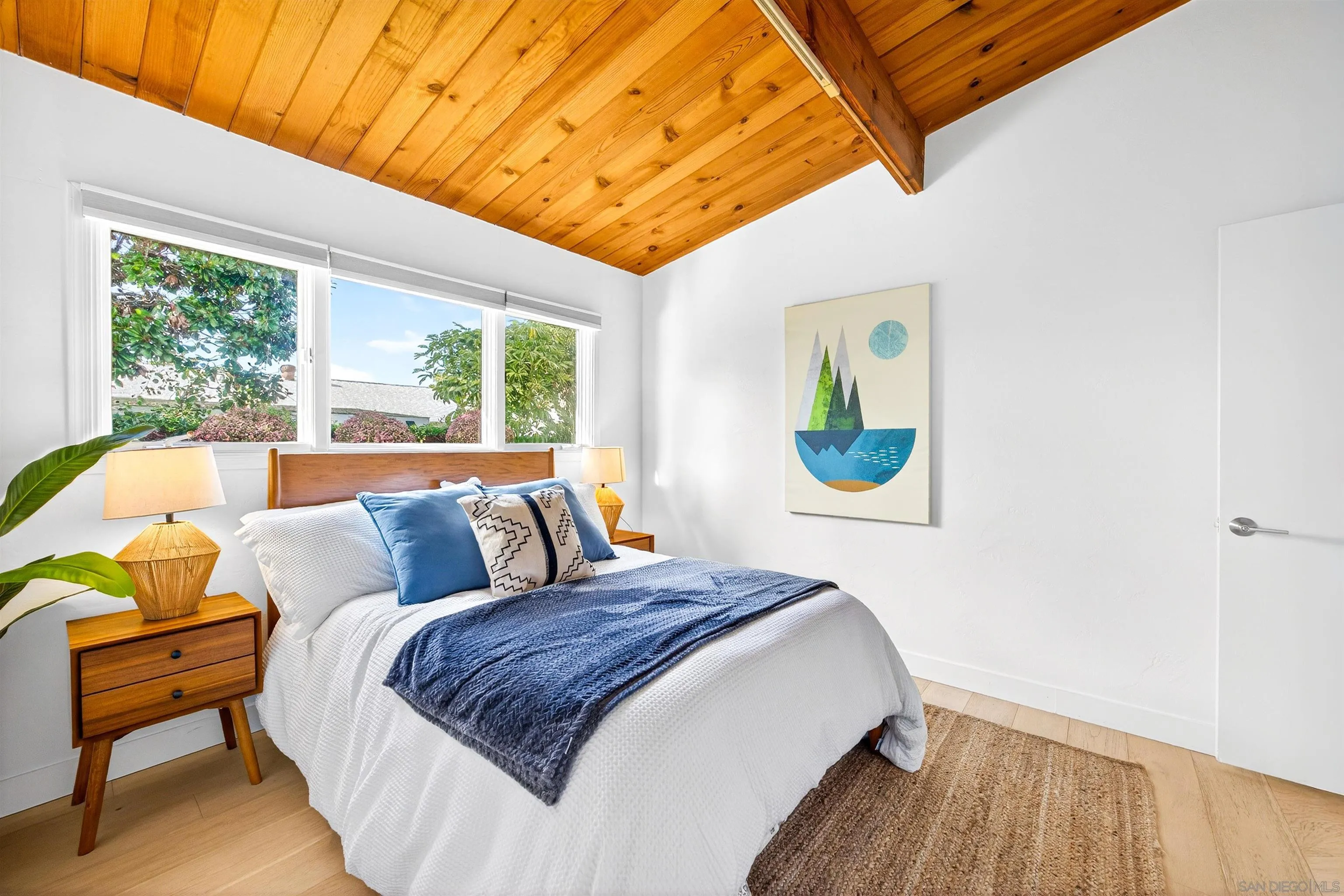 https://cdn.realtyfeed.com/cdn/127/2600905/b9eb8308e82cd837616ac353c742393f.webp