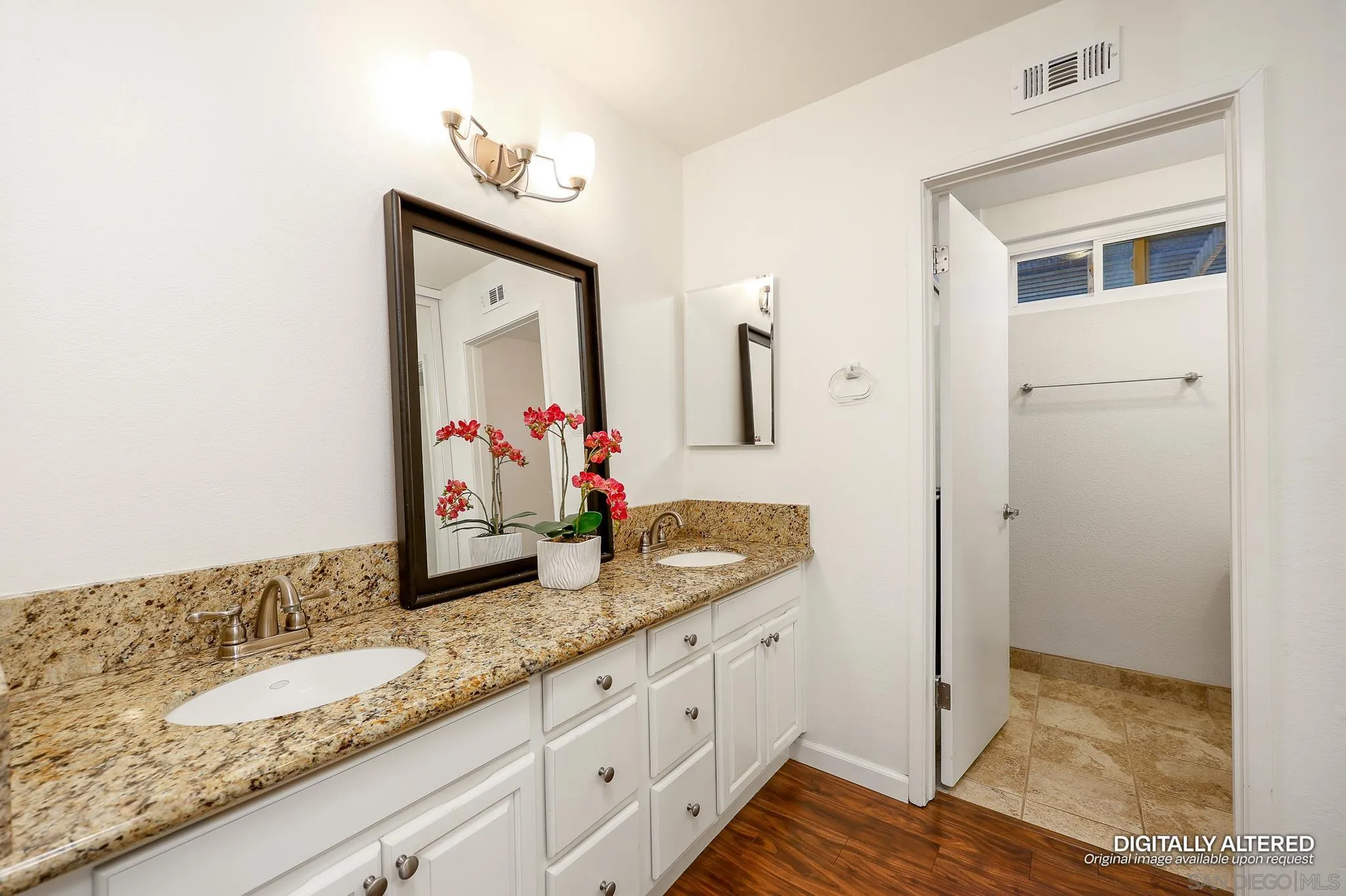 https://cdn.realtyfeed.com/cdn/127/2600907/e403d5e85a612e9d82d780f2041139c6.webp