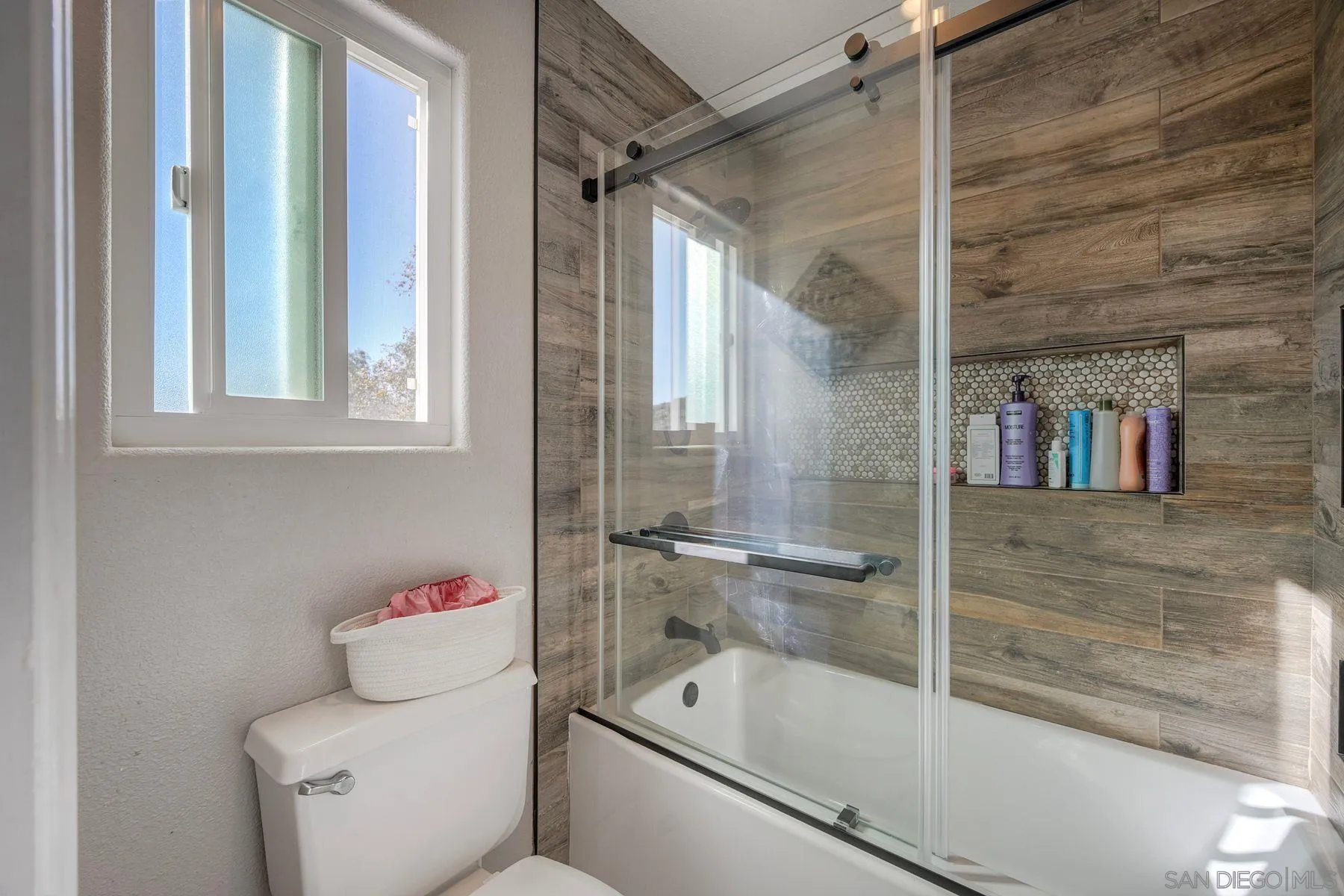 https://cdn.realtyfeed.com/cdn/127/2600912/9783b1404c07031125637e61d7d66443.webp