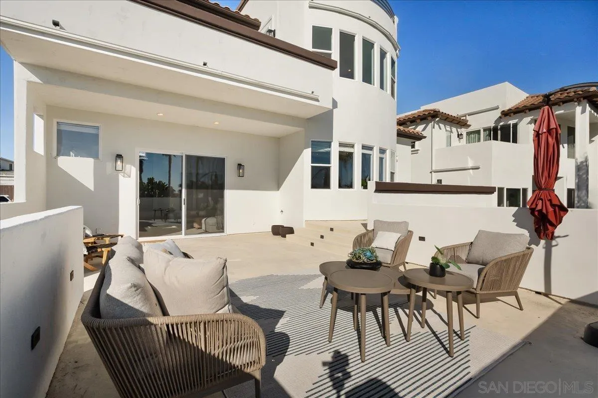 https://cdn.realtyfeed.com/cdn/127/2600914/eb5e2c34f15a7daa598ed11c7711b14b.webp