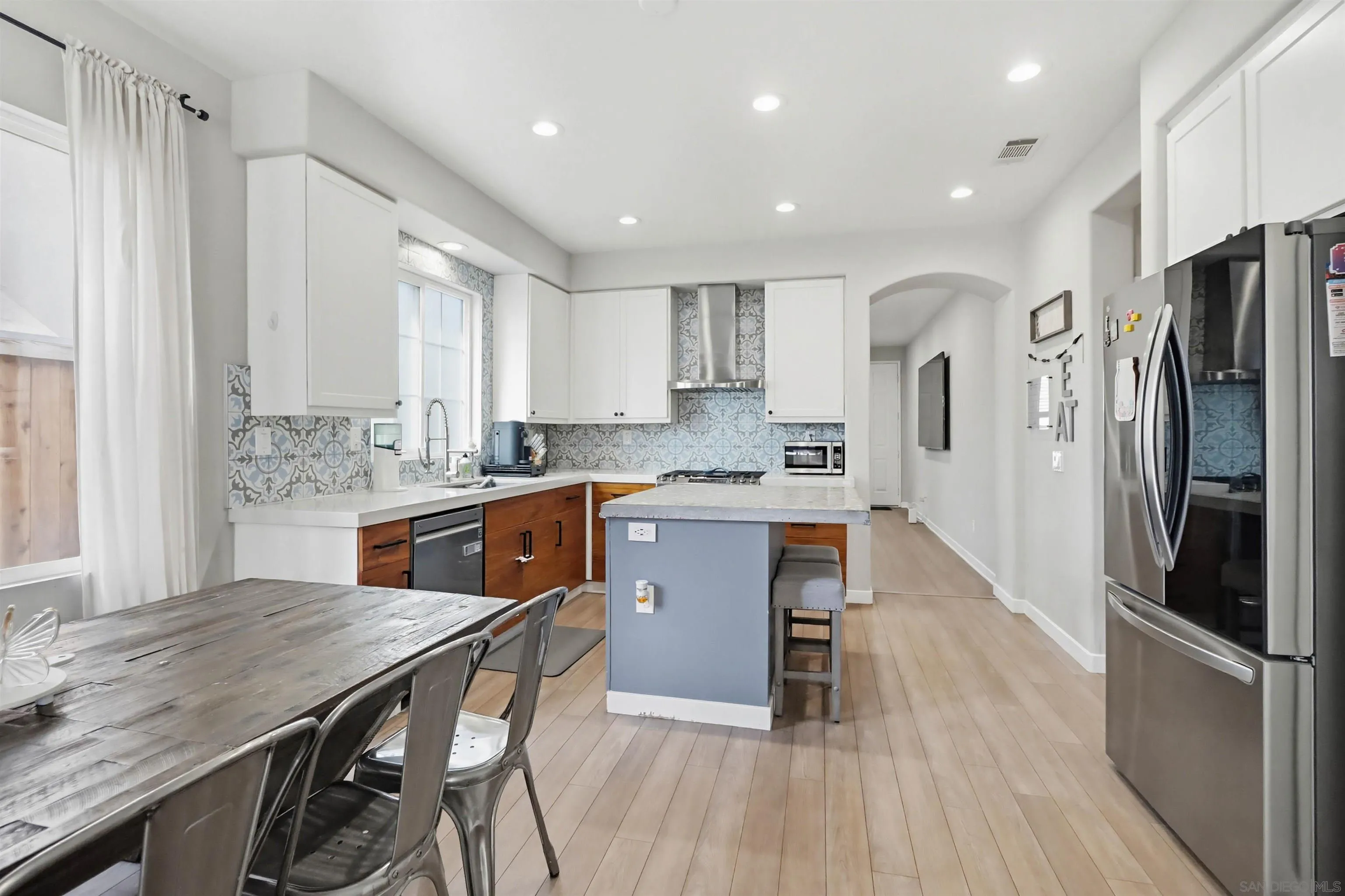 https://cdn.realtyfeed.com/cdn/127/2600915/5c978b38691b0f6d543c36ca15a78e7d.webp