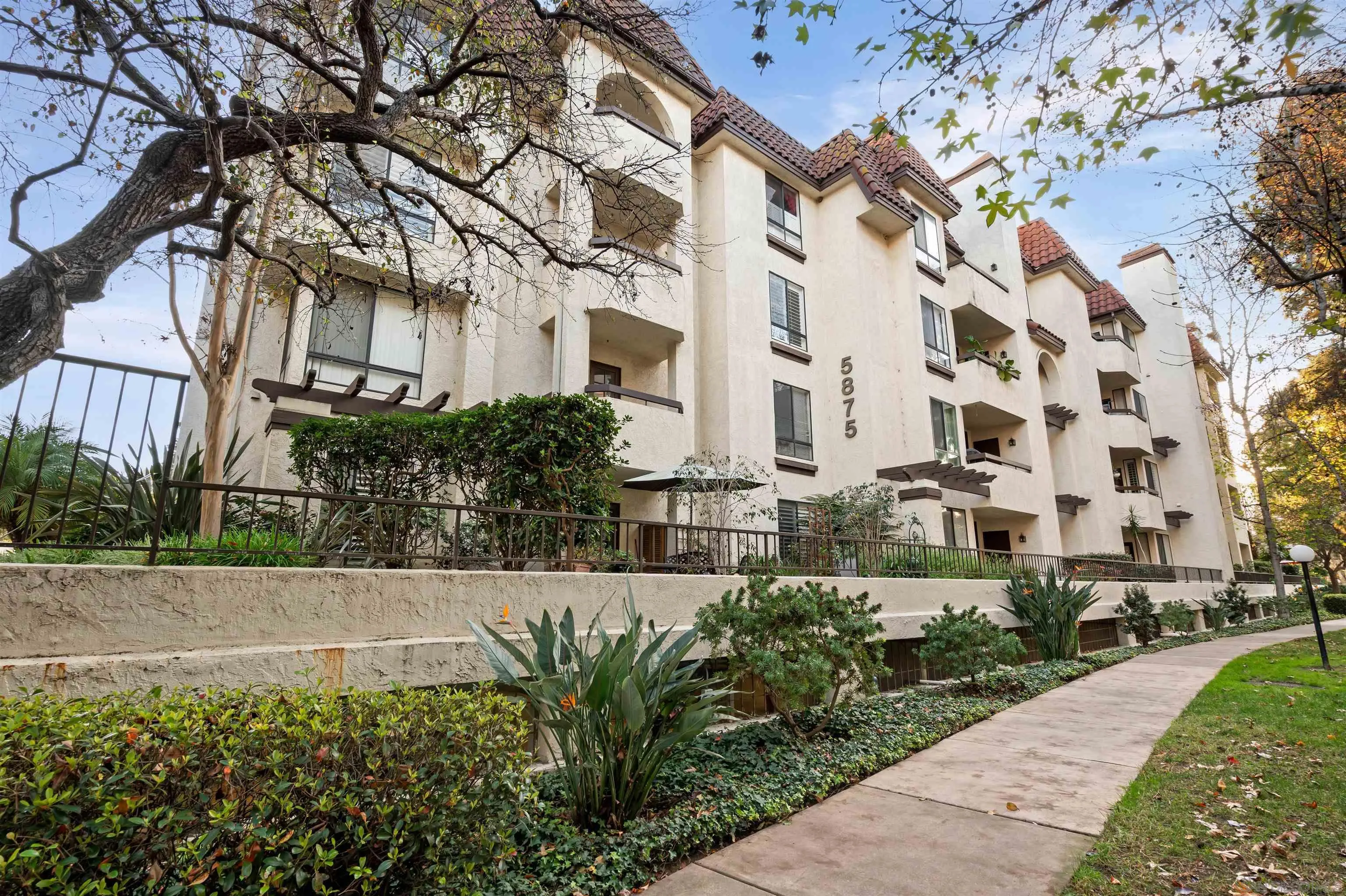 Photo #10: 2600918 Listing: Photo #10