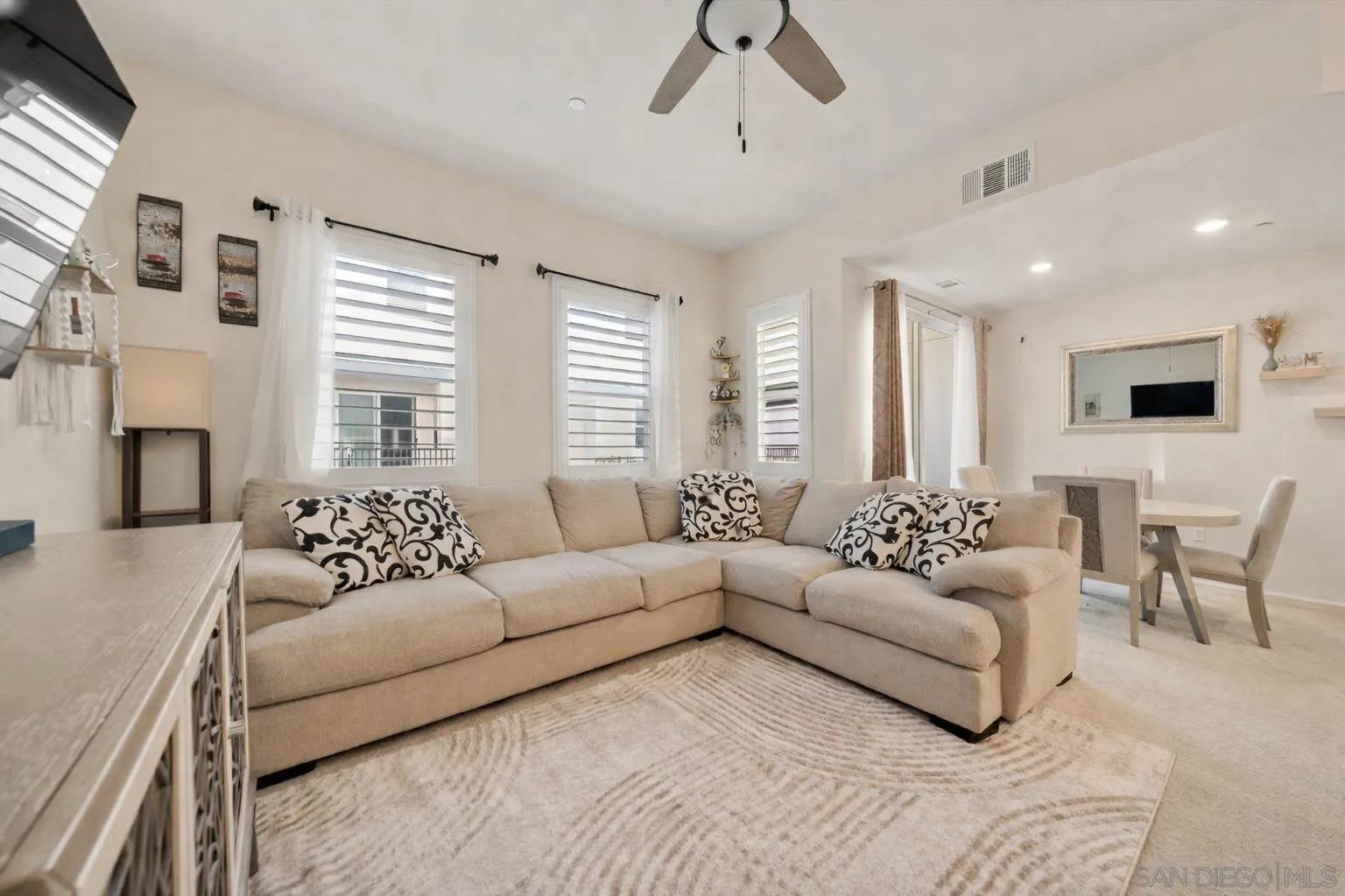 Photo #5: 2600922 Listing: Photo #5