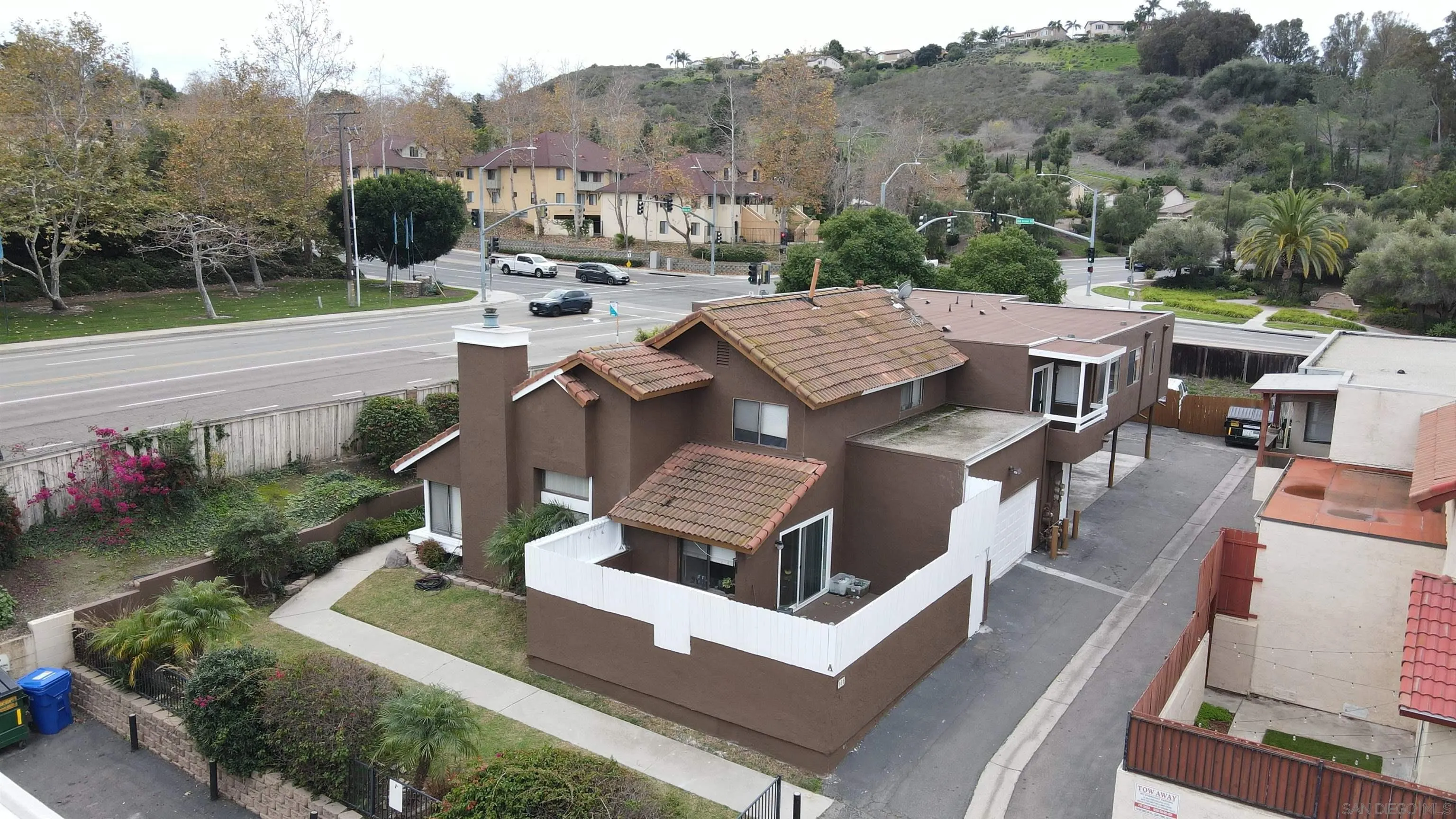 2947 West Blvd, Los Angeles, CA, 90016