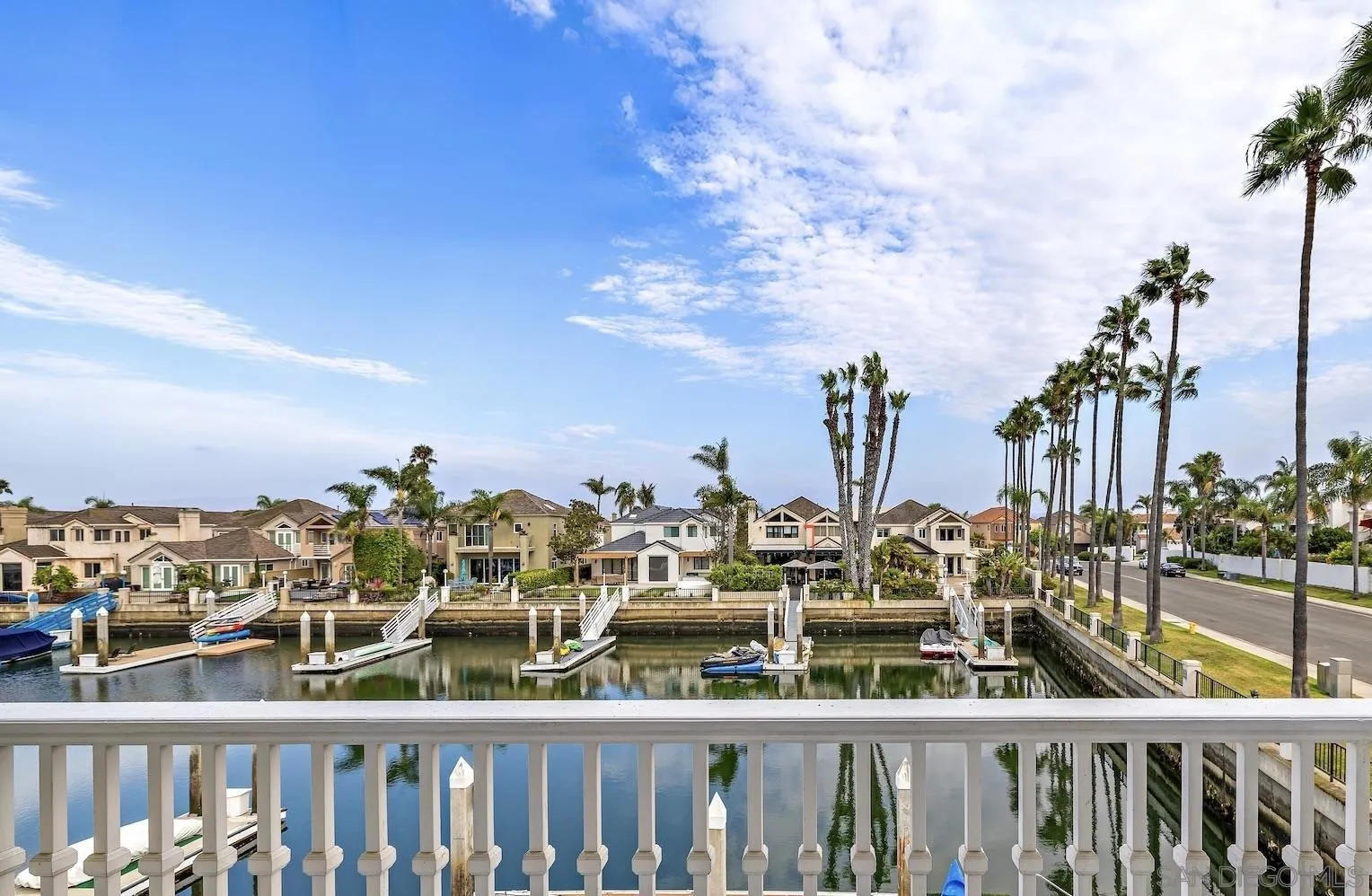 https://cdn.realtyfeed.com/cdn/127/2600934/7025f19d1c717d5542fb30a0c33a8e44.webp