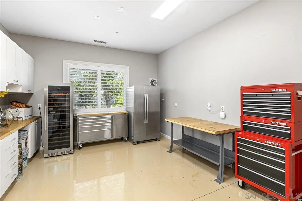 https://cdn.realtyfeed.com/cdn/127/2600937/104d213f88fb1dc36c31c74f363548ee.webp