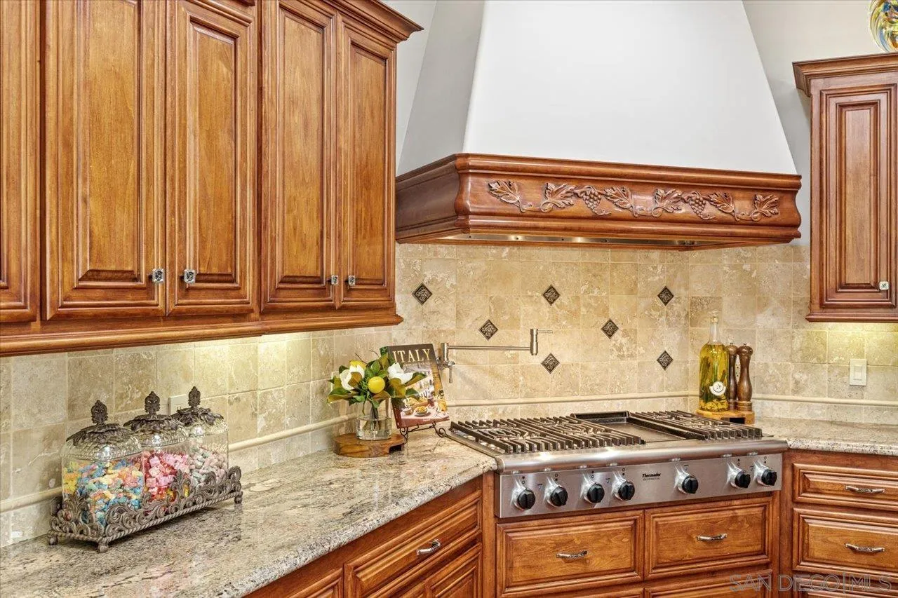 https://cdn.realtyfeed.com/cdn/127/2600937/5640852a381dedba6601909504b66f12.webp