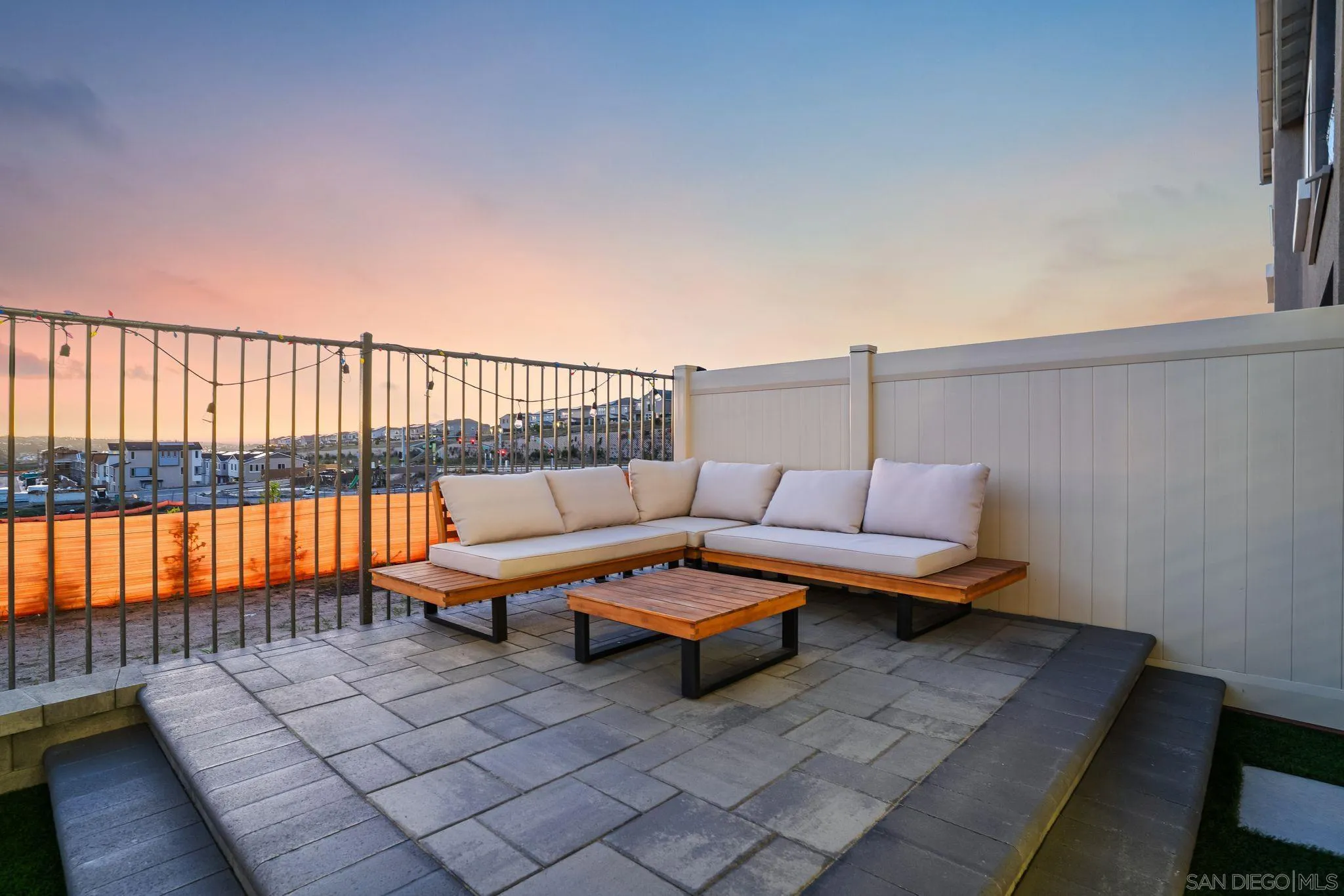 https://cdn.realtyfeed.com/cdn/127/2600938/0c9093fb757e8f0fcfa5f5a806010be3.webp
