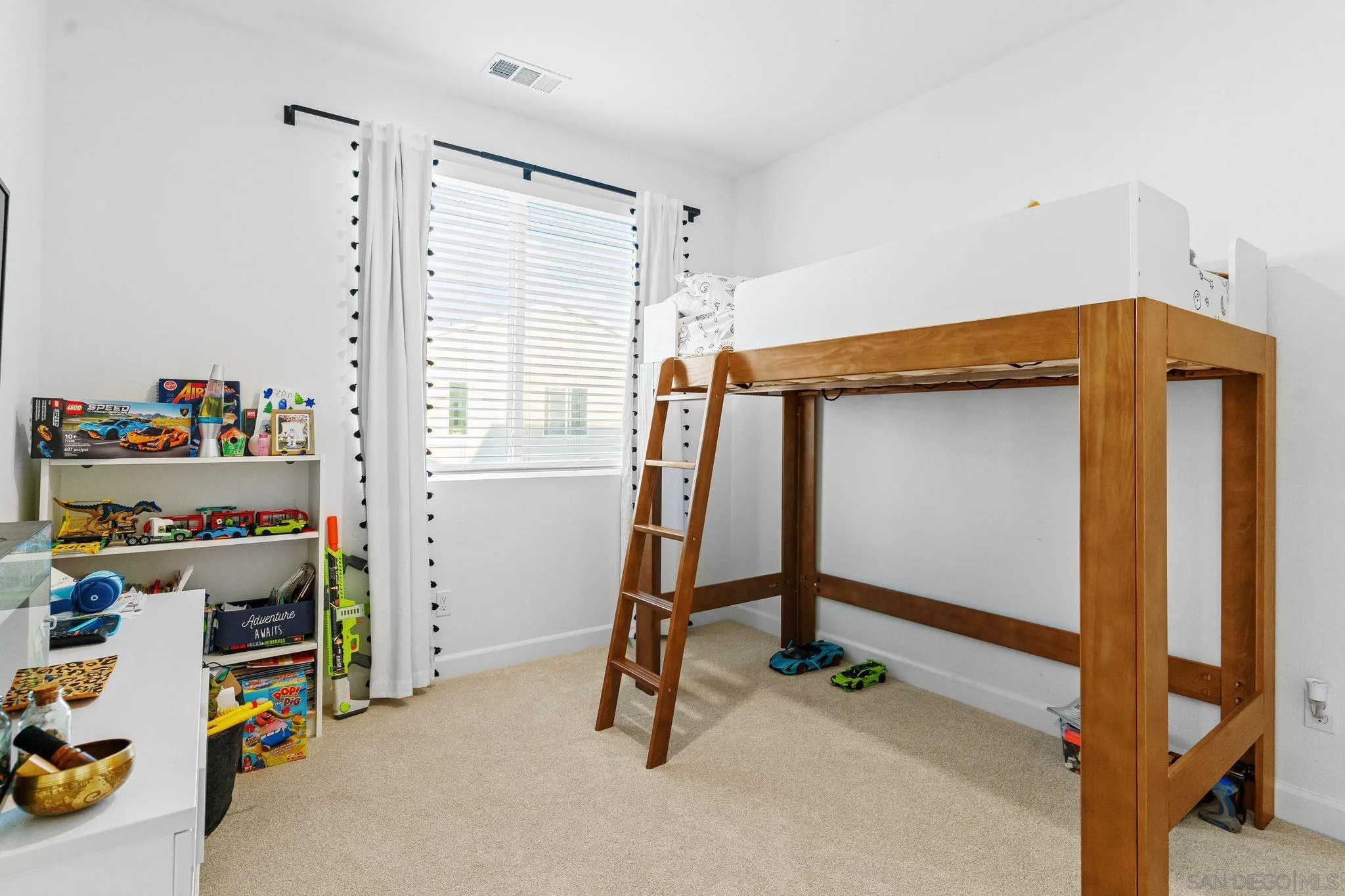 https://cdn.realtyfeed.com/cdn/127/2600938/2f598a1d884d6d5295ce41de8ee4f79f.webp