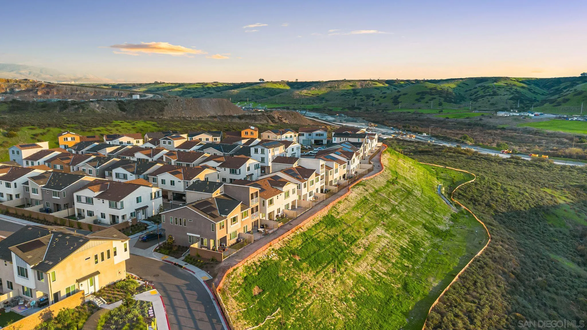 https://cdn.realtyfeed.com/cdn/127/2600938/d04348eb8c949b12ac048d69a2d4a13d.webp