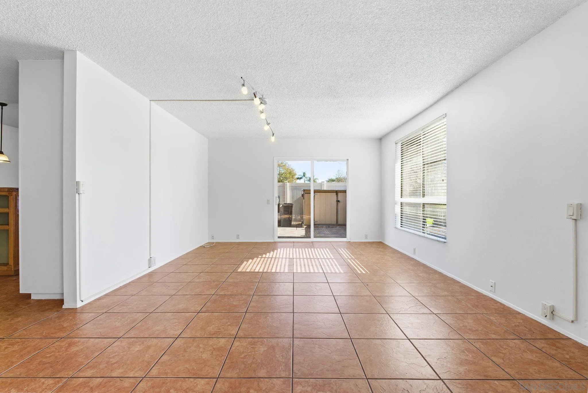 Photo #3: 2600941 Listing: Photo #3